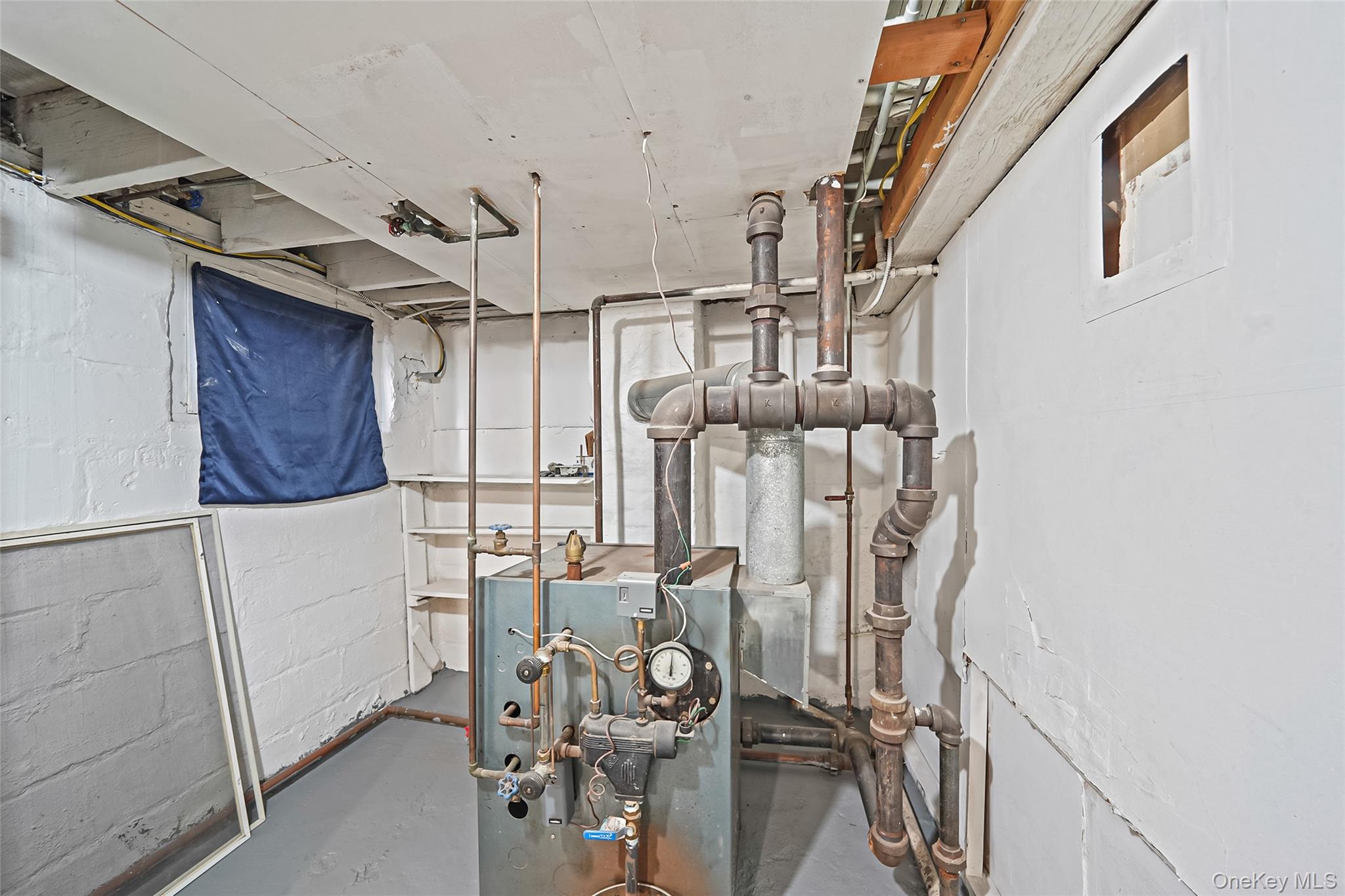 76 Cambridge Street, Valley Stream, NY 11581