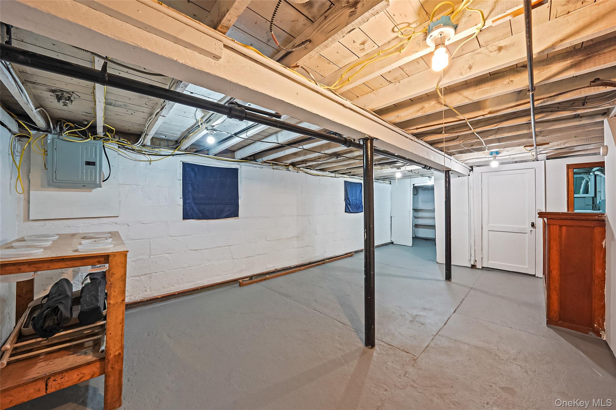 76 Cambridge Street, Valley Stream, NY 11581