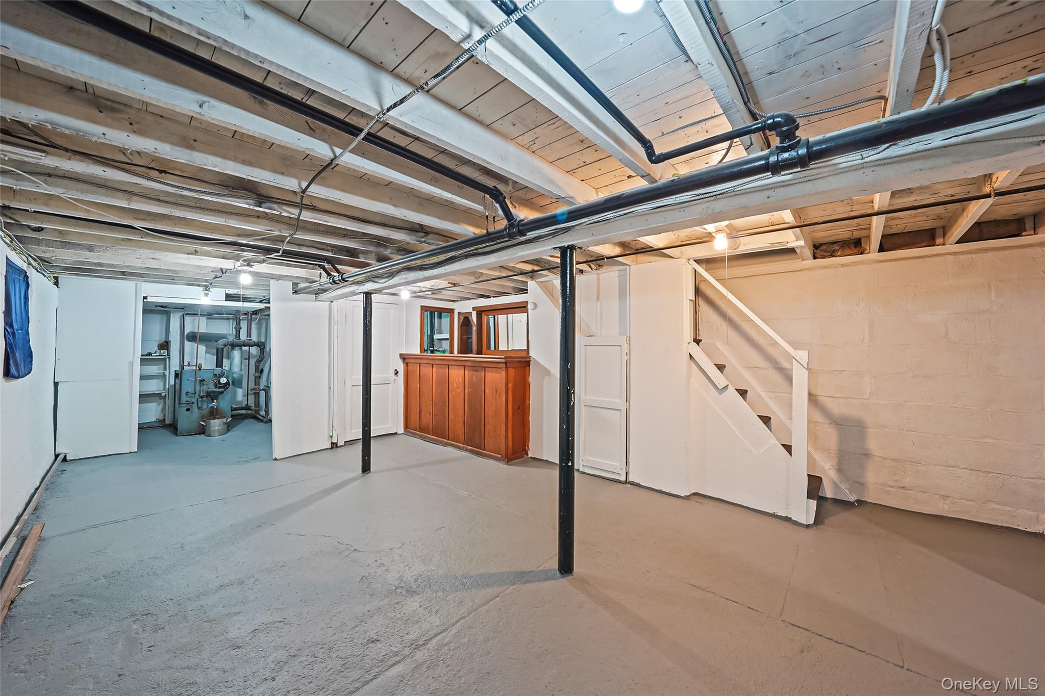 76 Cambridge Street, Valley Stream, NY 11581