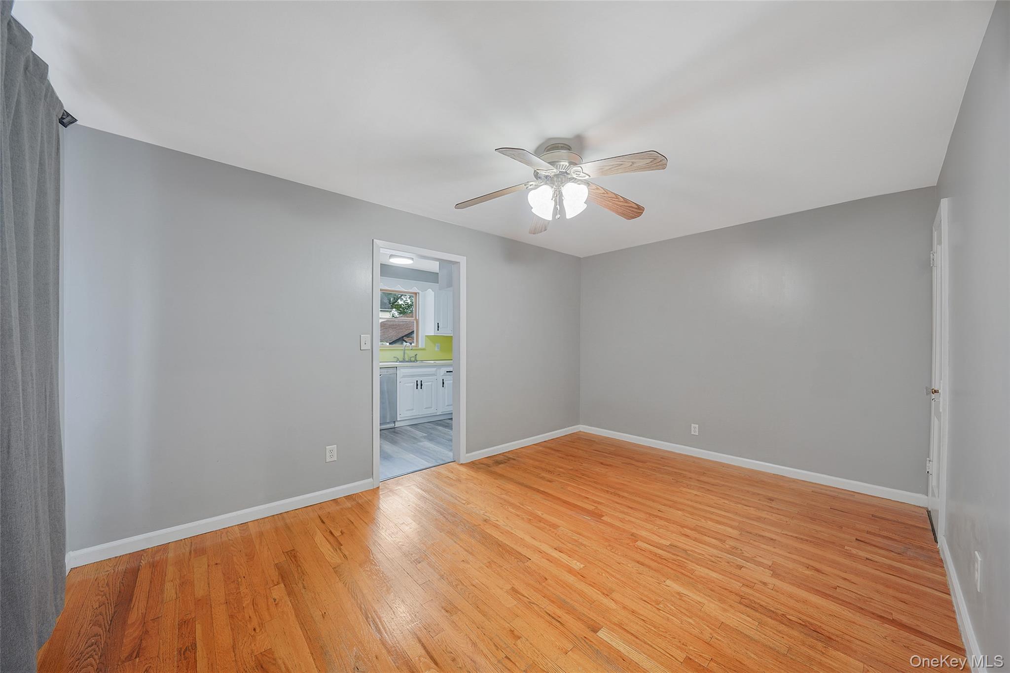 76 Cambridge Street, Valley Stream, NY 11581