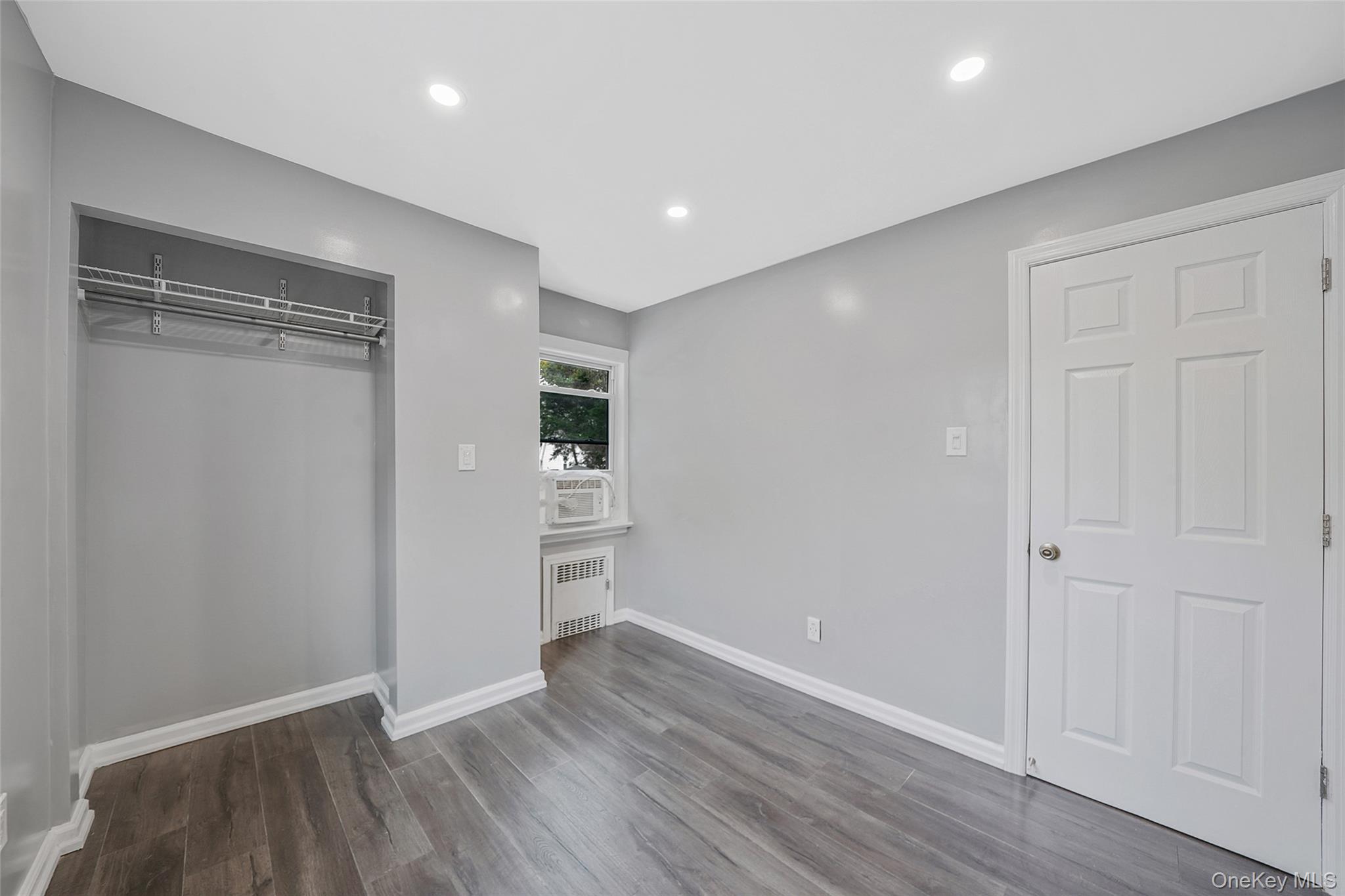 76 Cambridge Street, Valley Stream, NY 11581