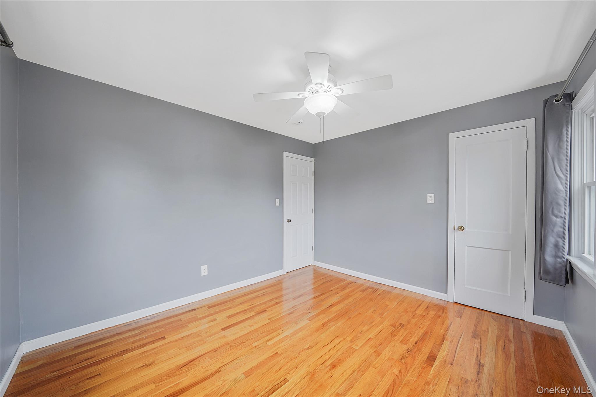 76 Cambridge Street, Valley Stream, NY 11581