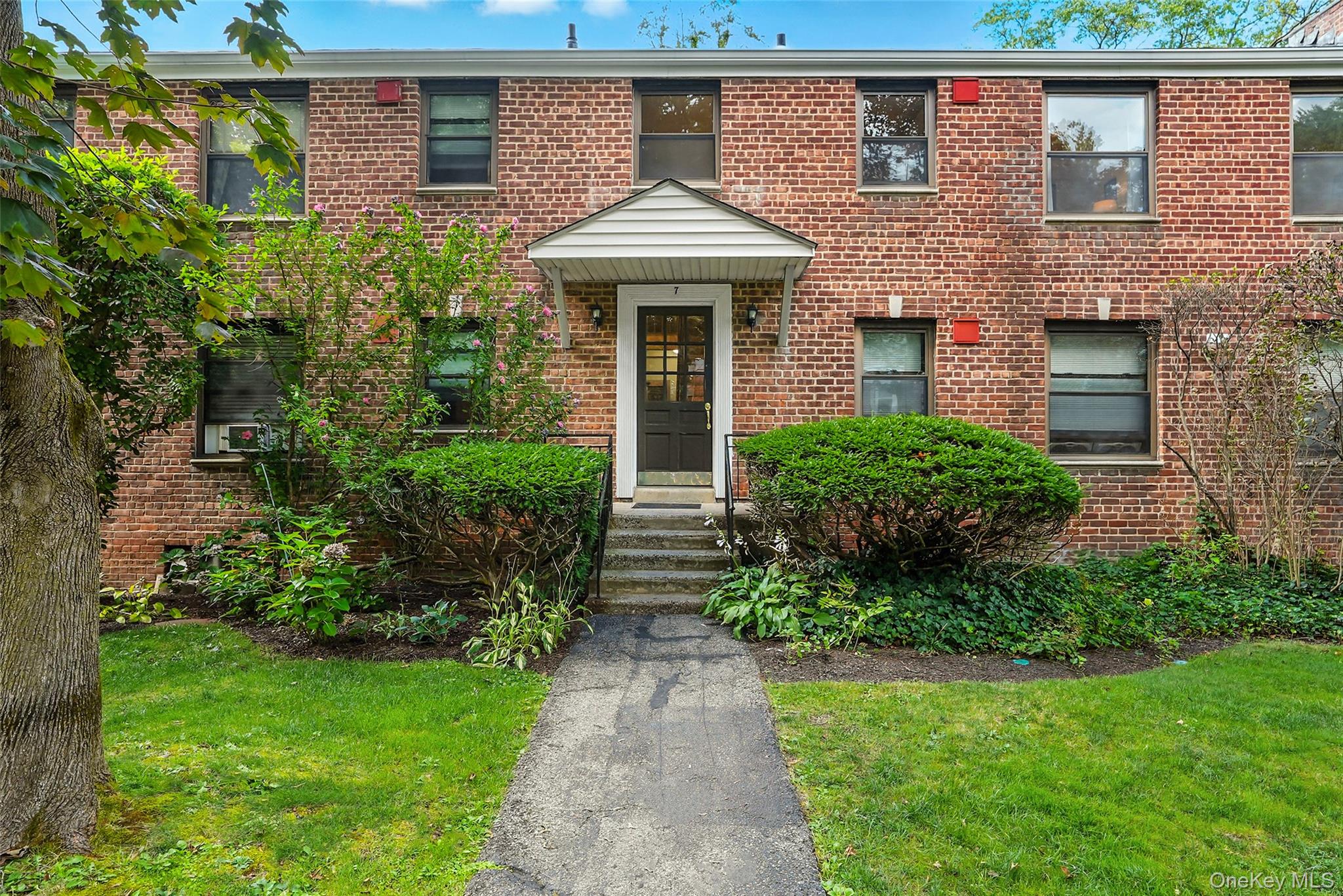 7 Rockledge Road # 2B, Hartsdale, NY 10530