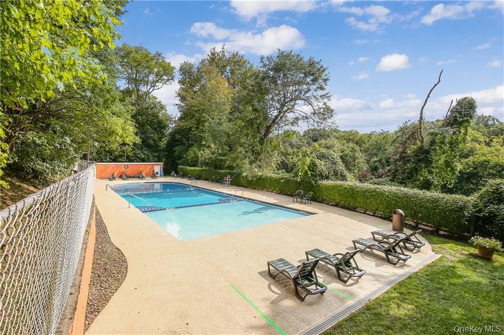 7 Rockledge Road # 2B, Hartsdale, NY 10530