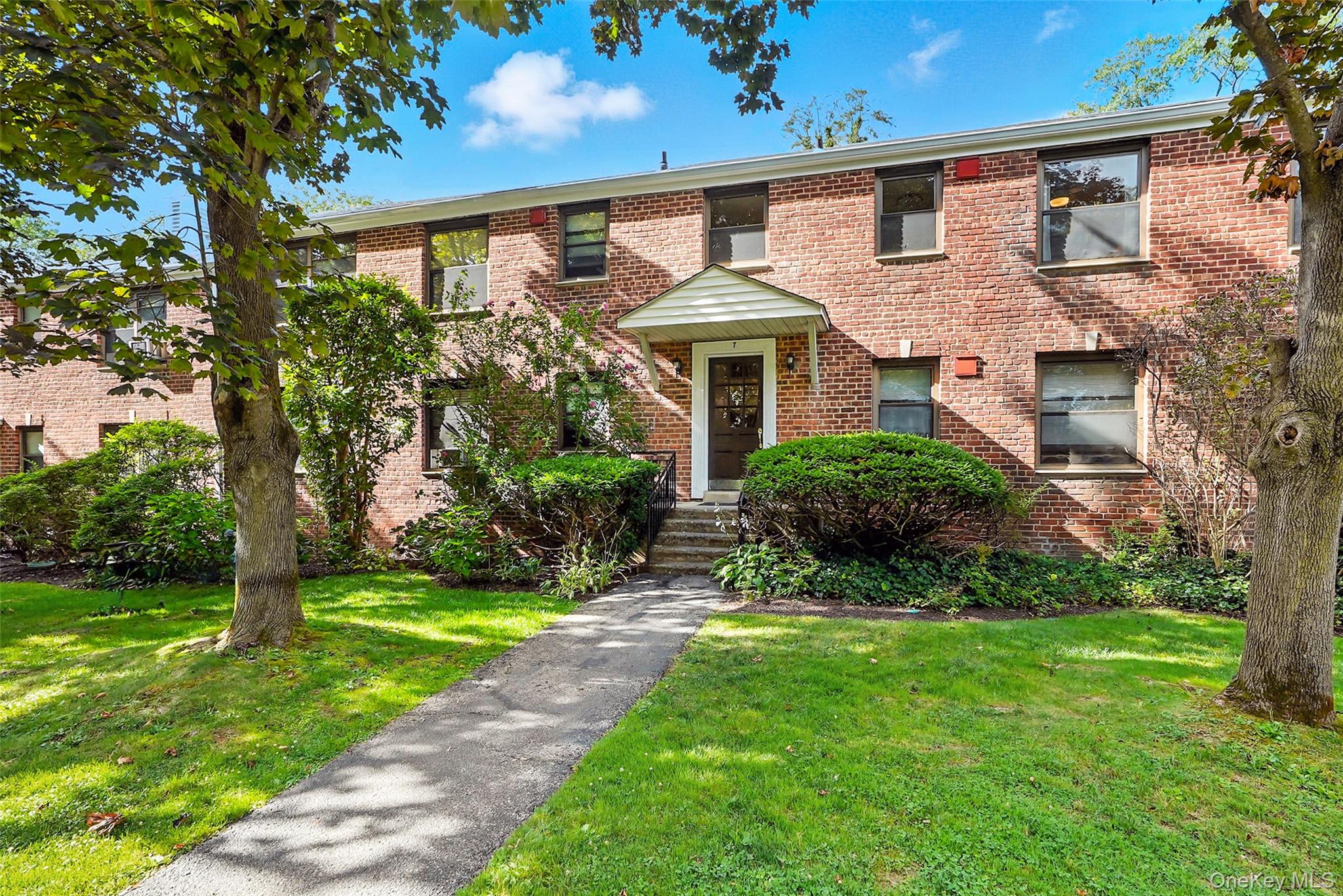 7 Rockledge Road # 2B, Hartsdale, NY 10530