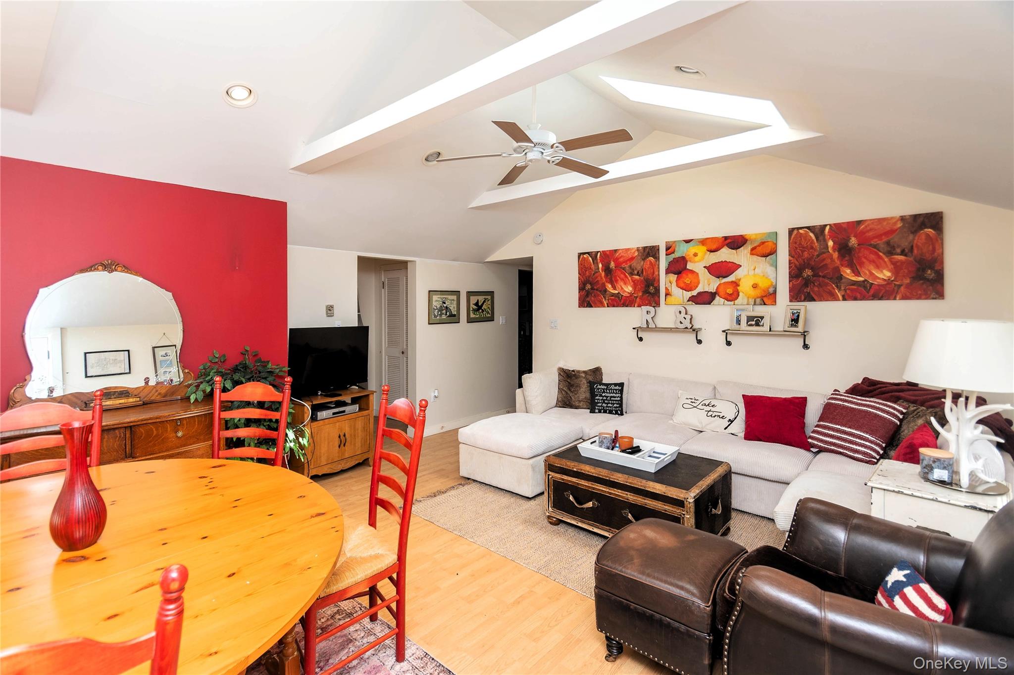 74 W Read Avenue, Smallwood, NY 12720