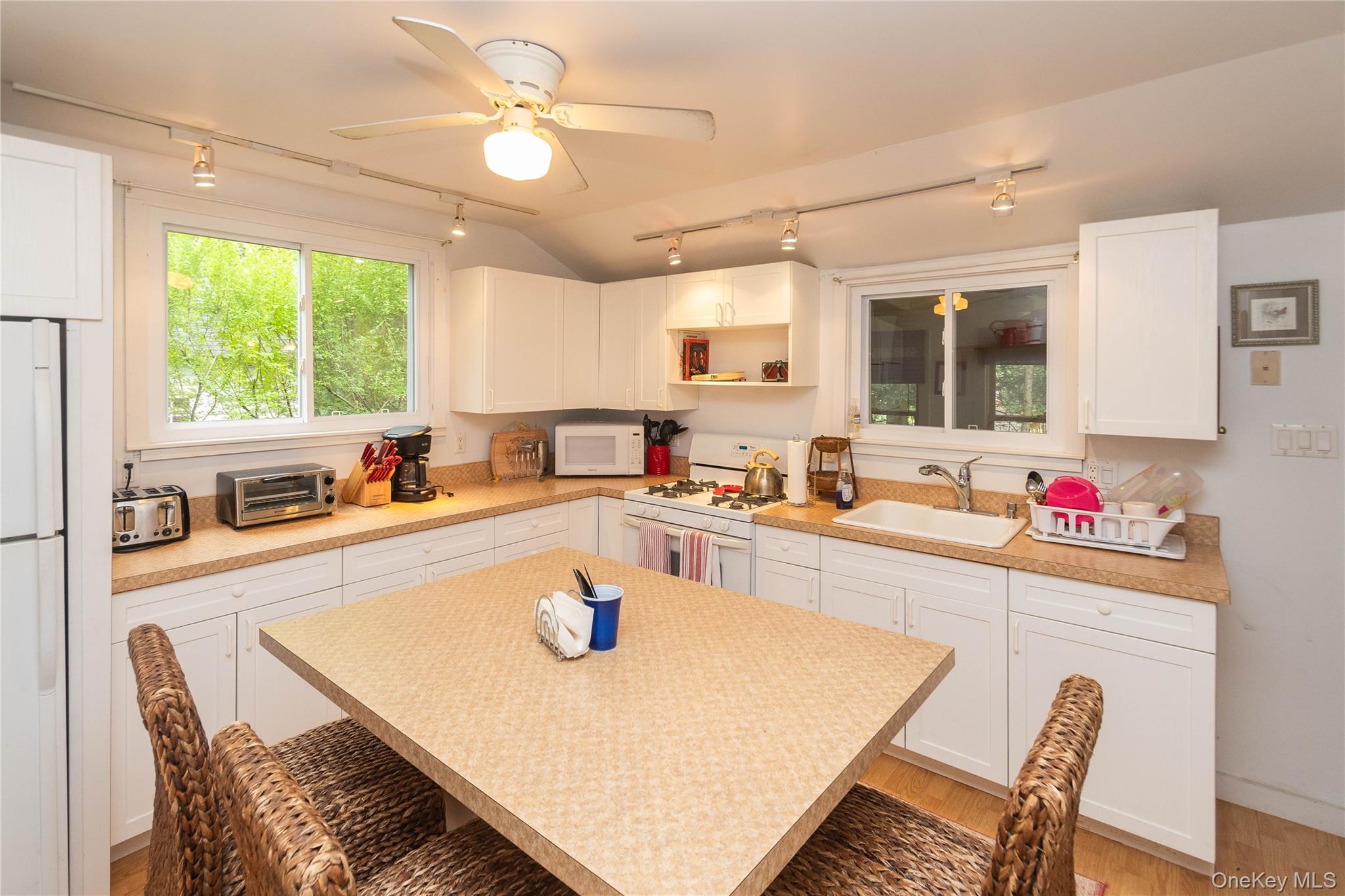 74 W Read Avenue, Smallwood, NY 12720