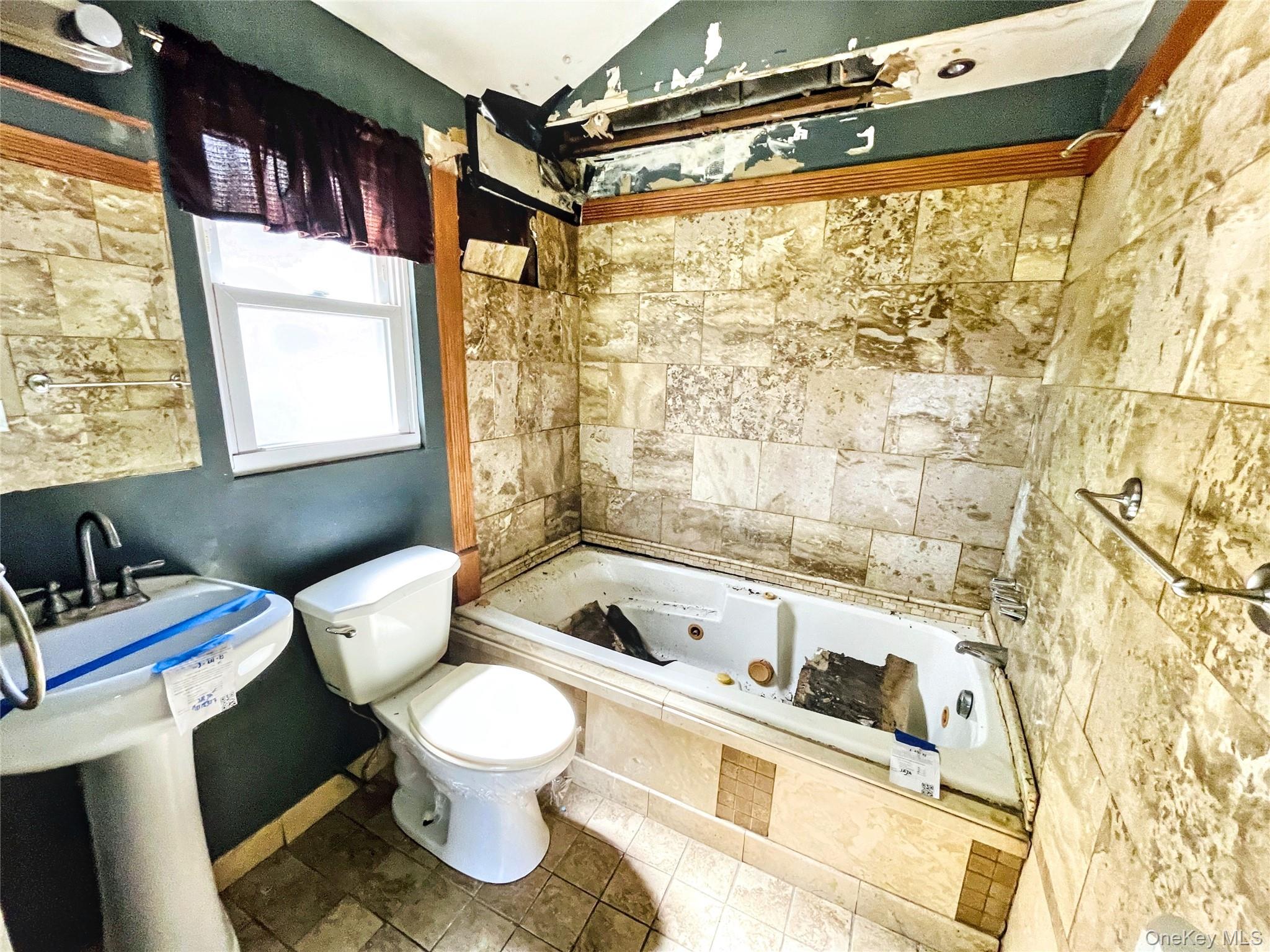 23 Woods Lane, Centereach, NY 11720