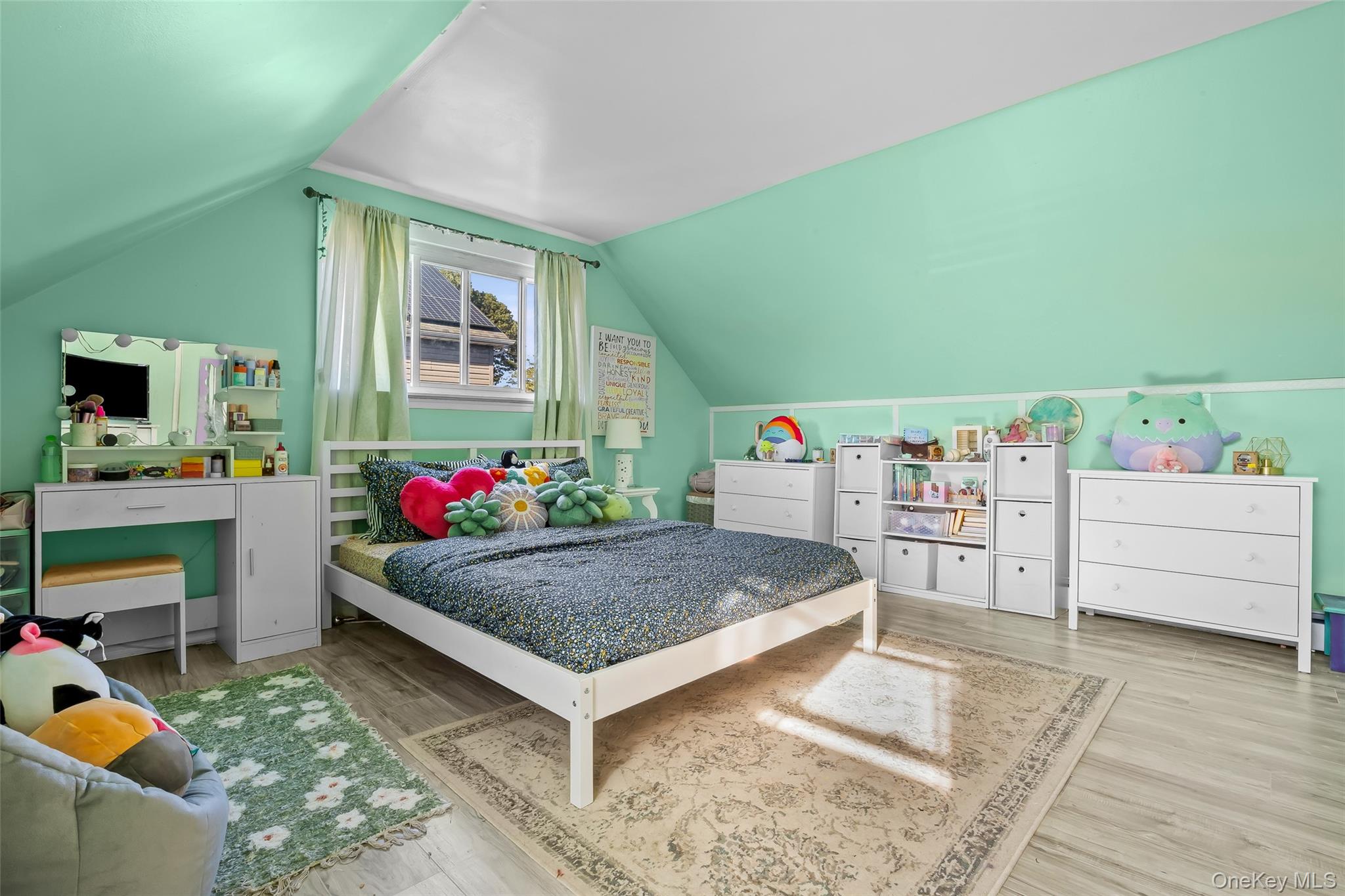 68 Rosemont Avenue, Farmingville, NY 11738