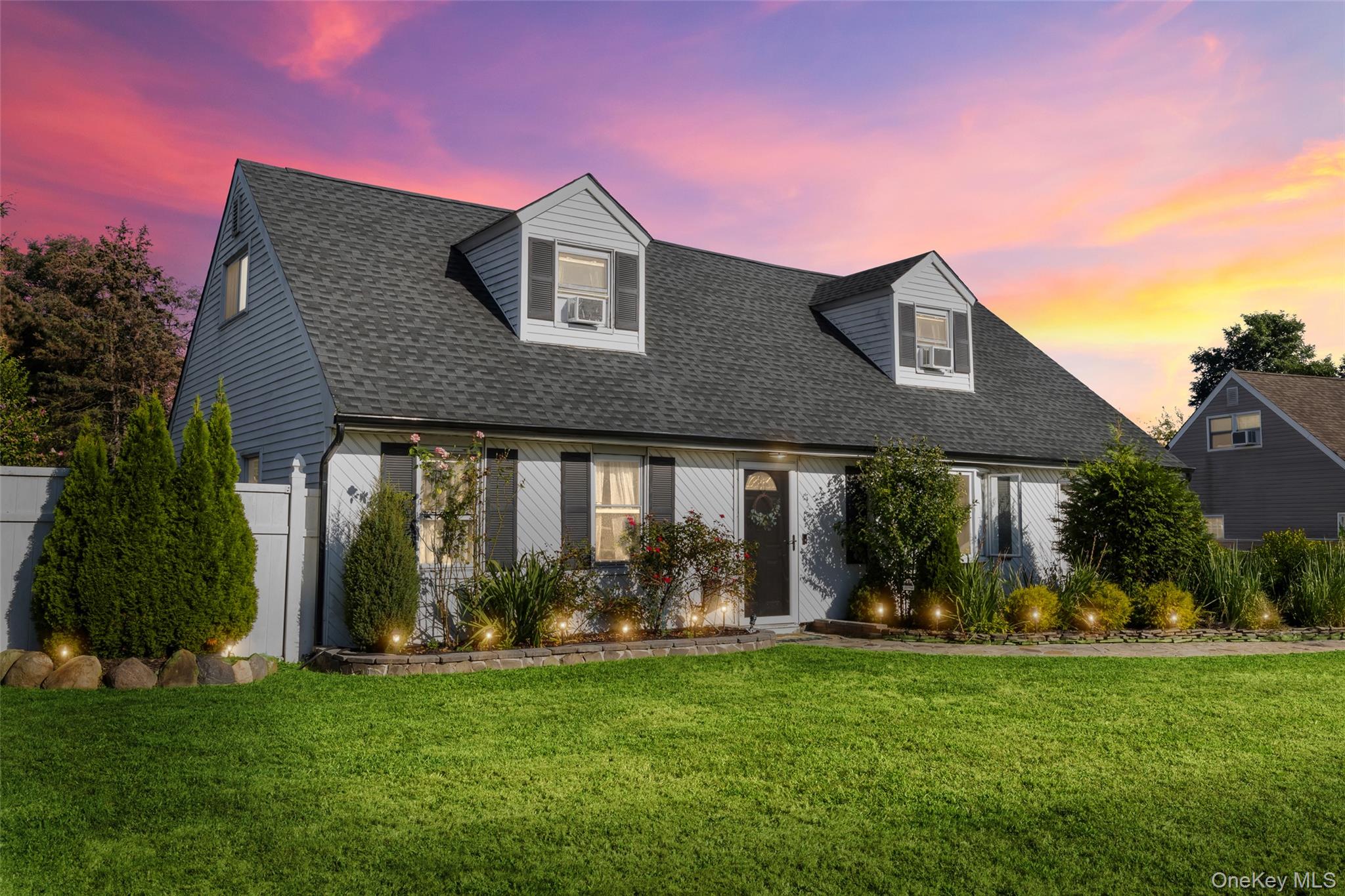 68 Rosemont Avenue, Farmingville, NY 11738