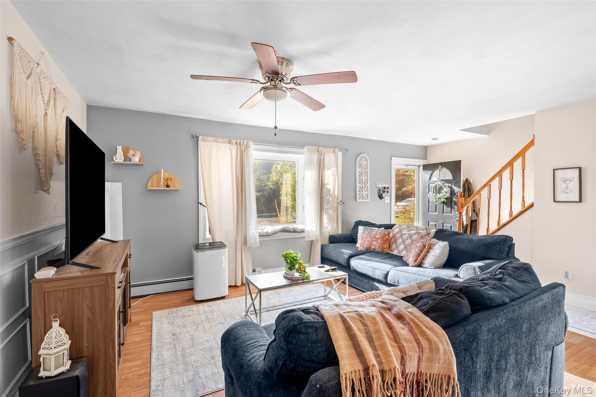 68 Rosemont Avenue, Farmingville, NY 11738