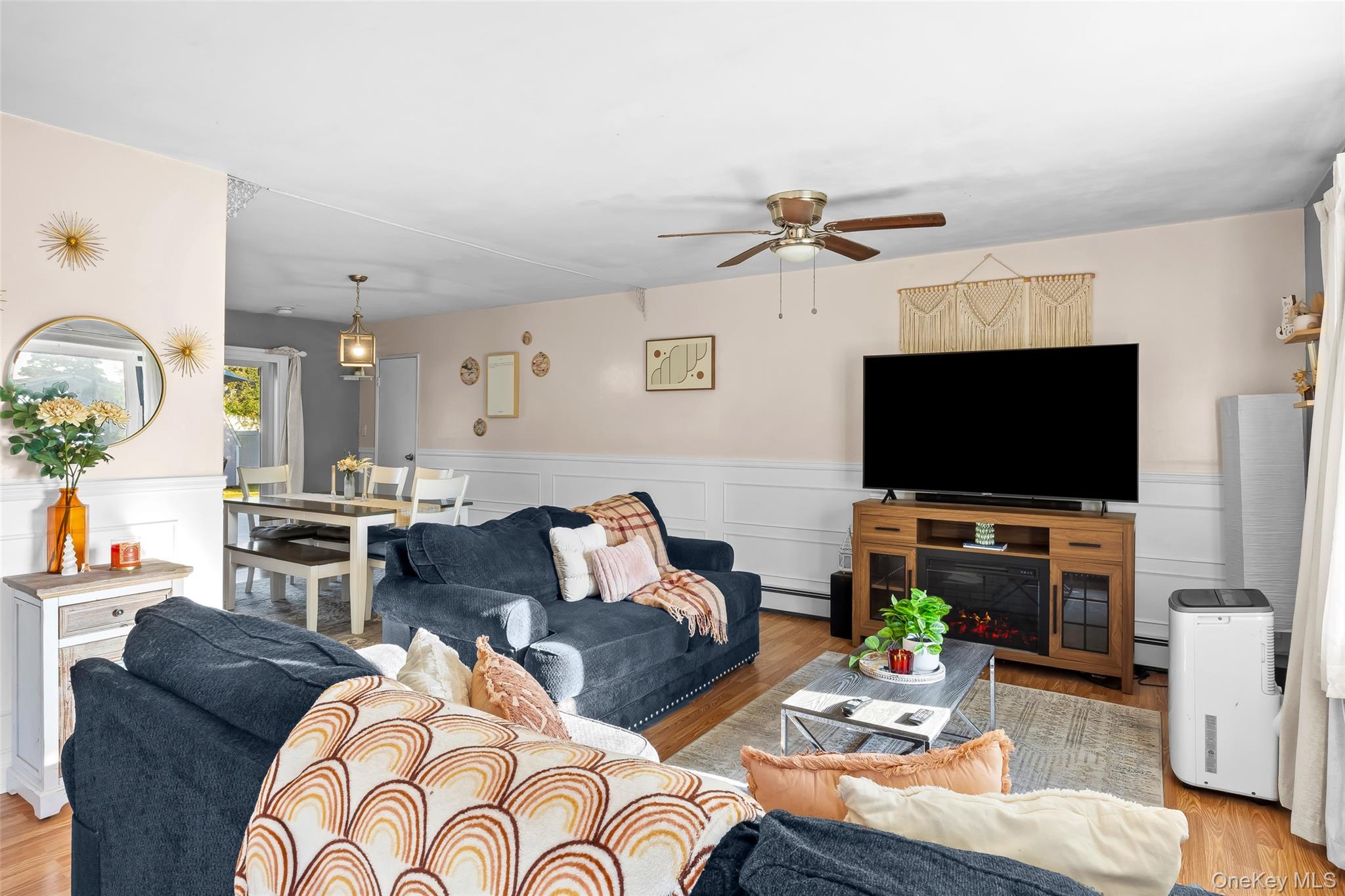 68 Rosemont Avenue, Farmingville, NY 11738