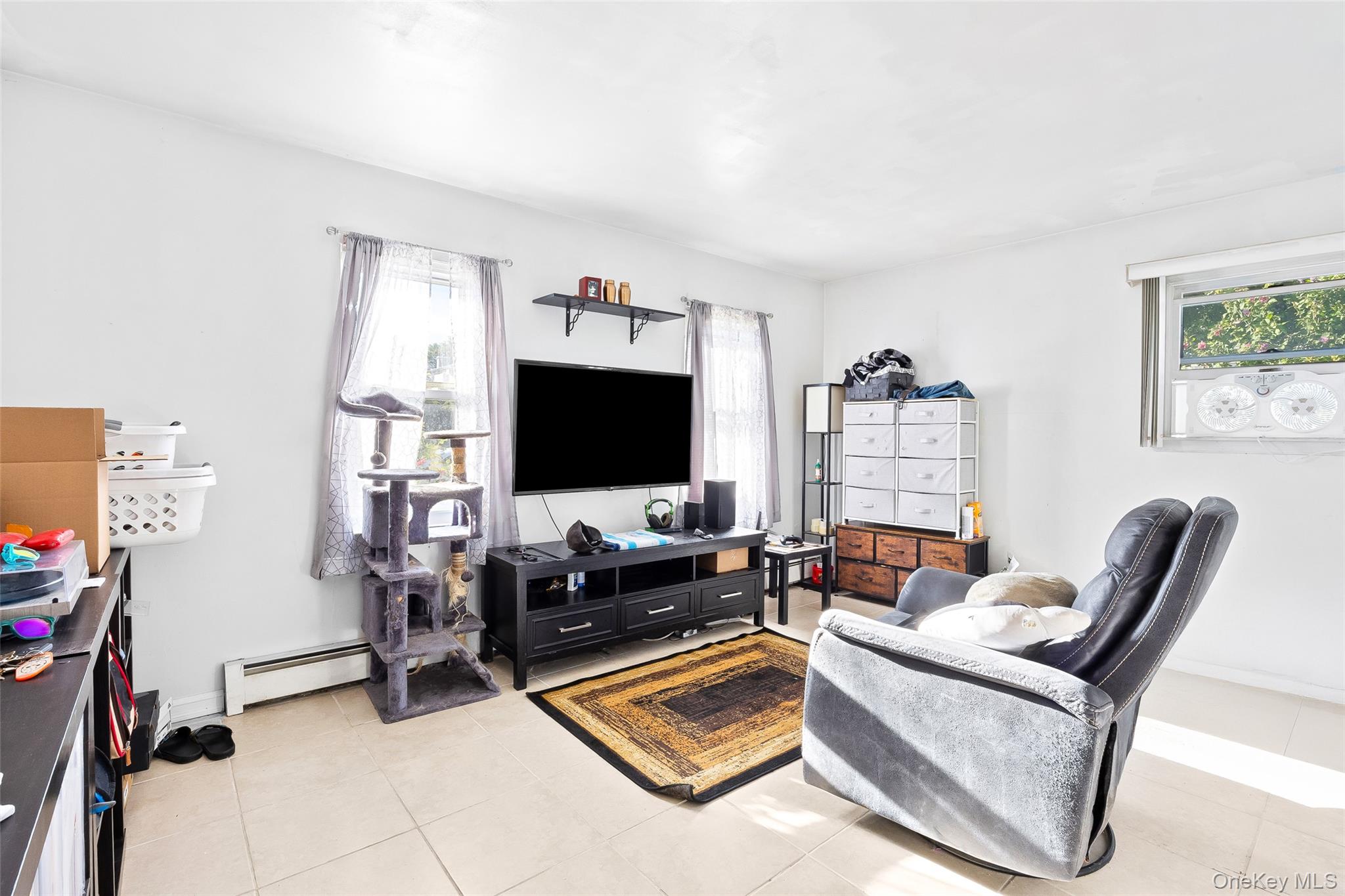 68 Rosemont Avenue, Farmingville, NY 11738