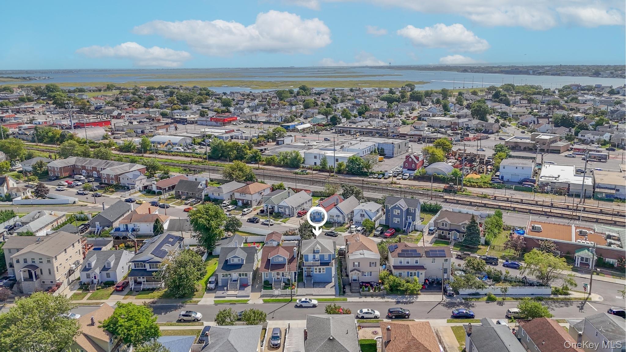 19 Parma Road, Island Park, NY 11558