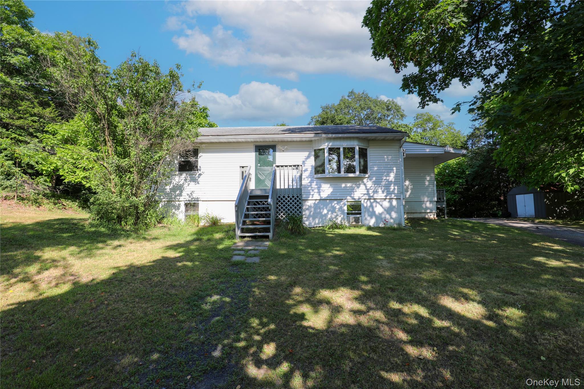 17-21 Cedar Drive, Lake Katrine, NY 12449