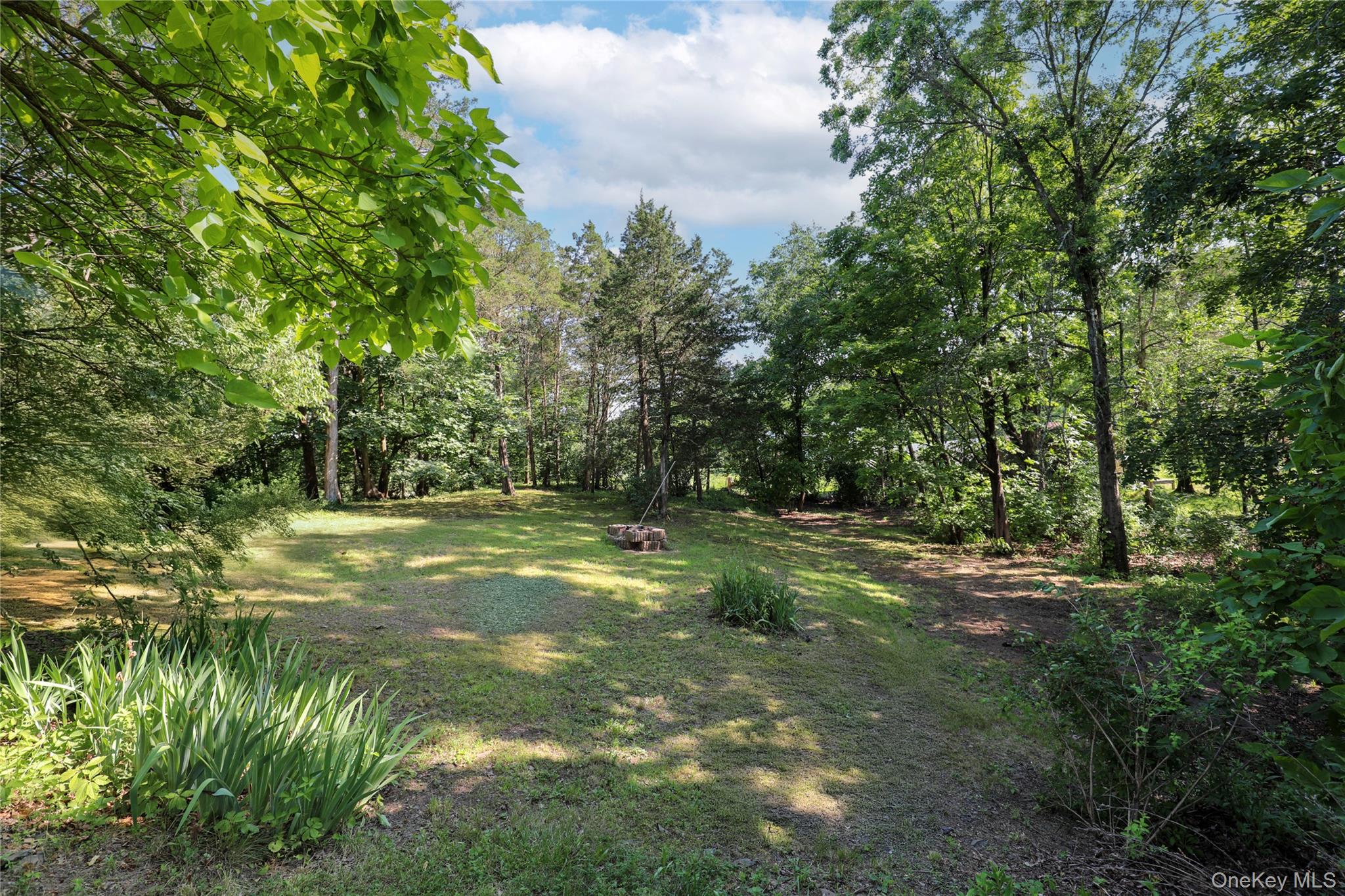 17-21 Cedar Drive, Lake Katrine, NY 12449