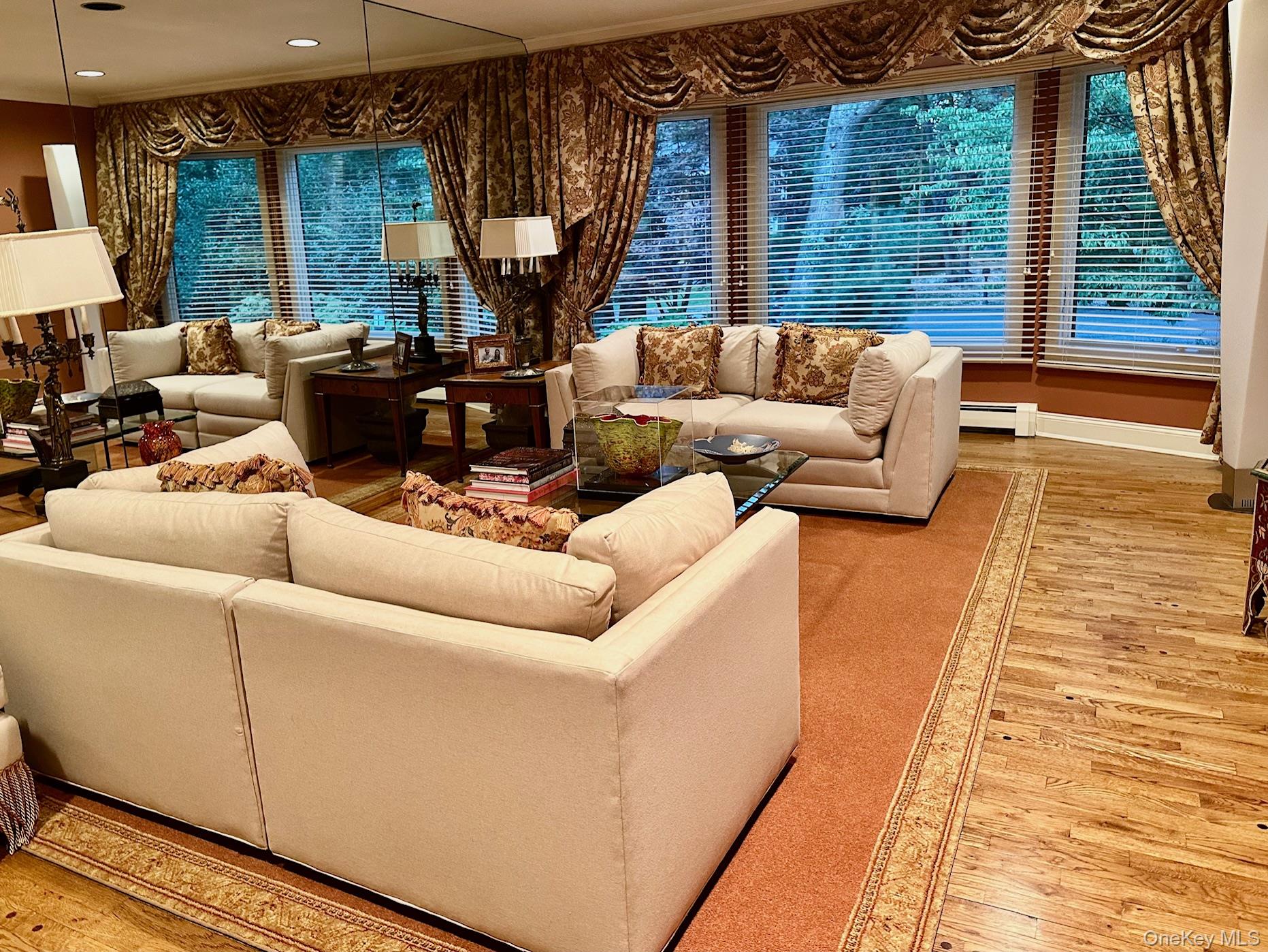 3 Chiswell Drive, Melville, NY 11747