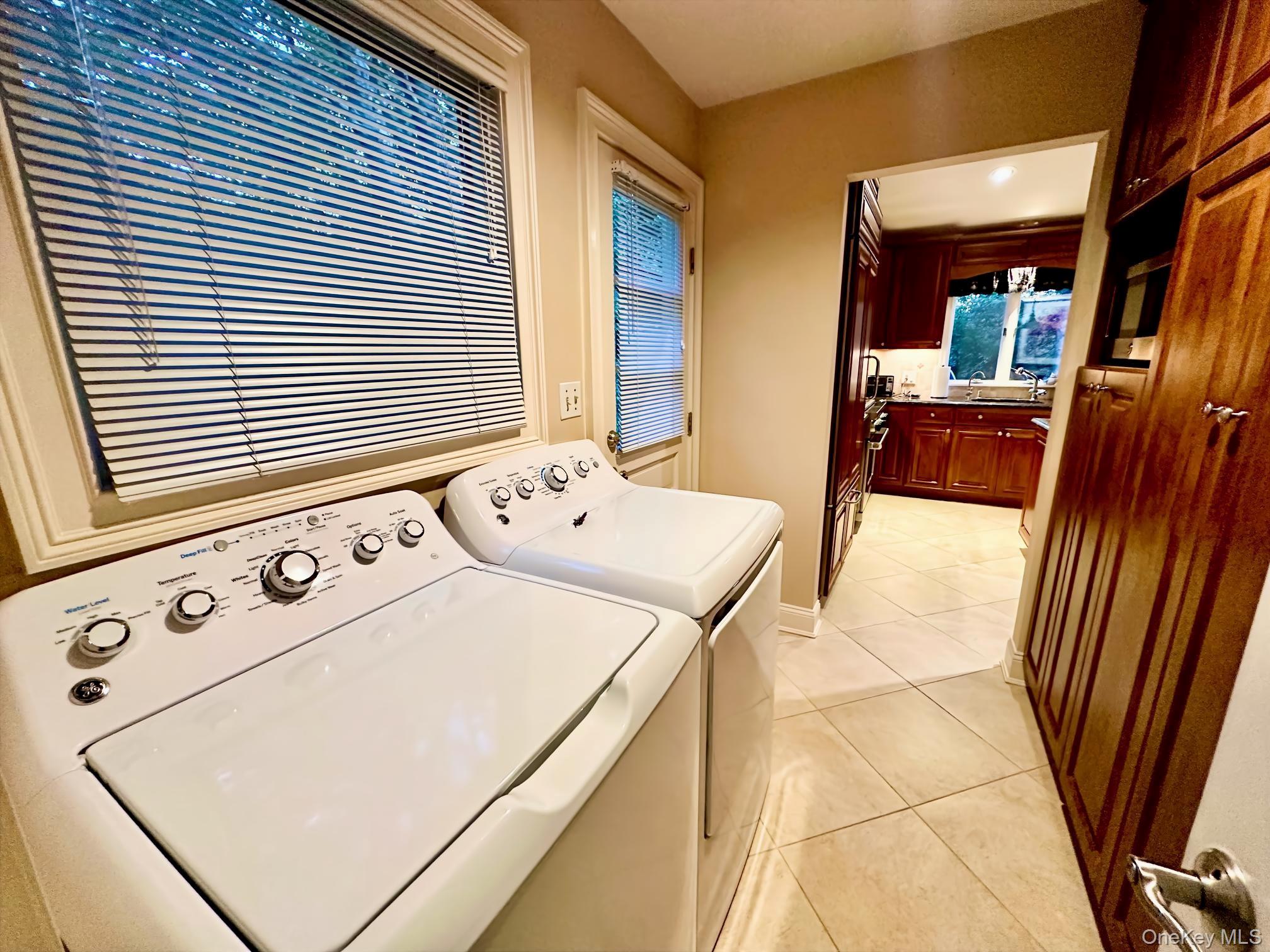 3 Chiswell Drive, Melville, NY 11747