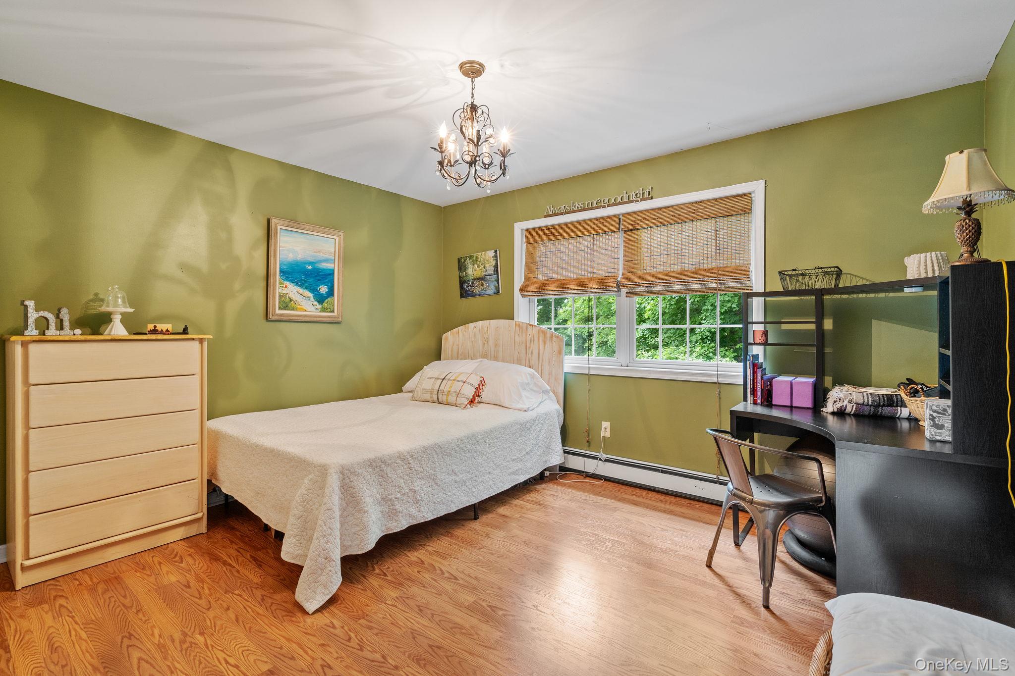 7 Van Keuren Avenue, Pine Bush, NY 12566