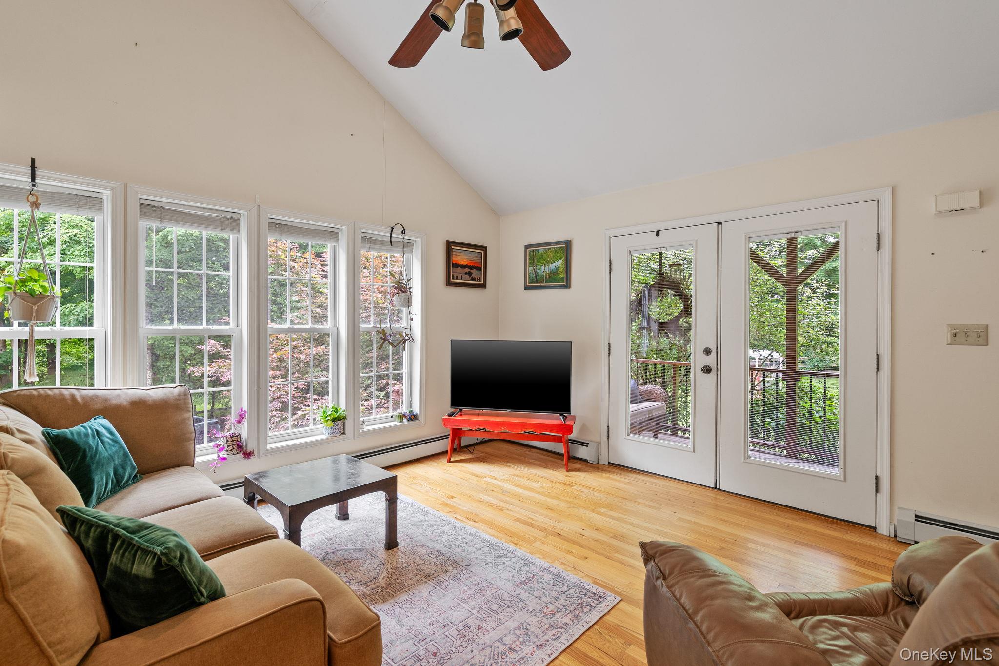 7 Van Keuren Avenue, Pine Bush, NY 12566