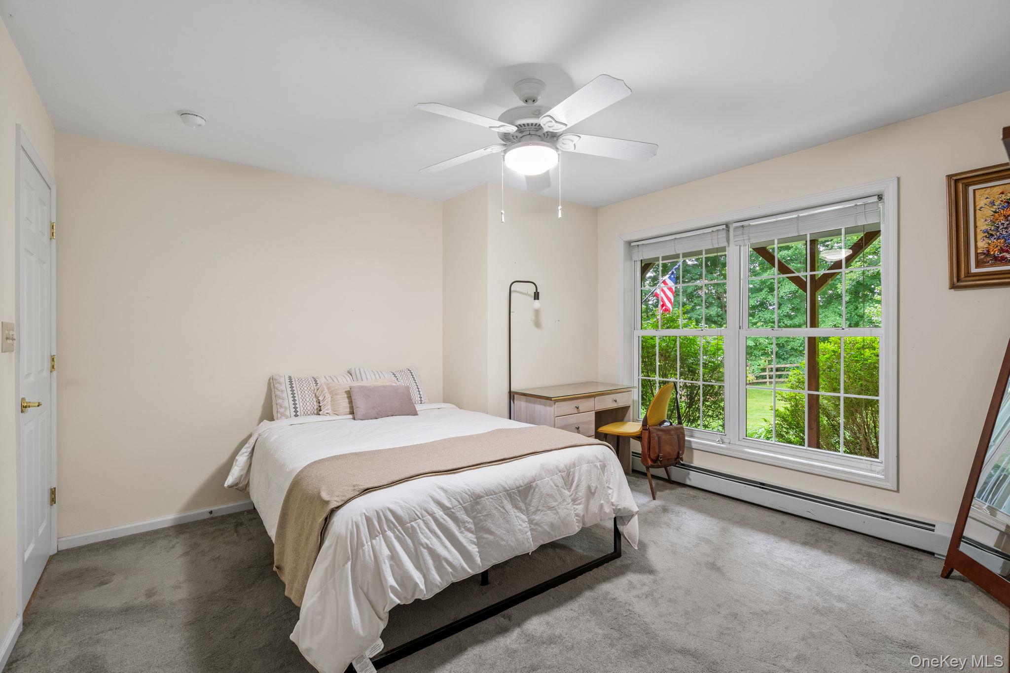 7 Van Keuren Avenue, Pine Bush, NY 12566