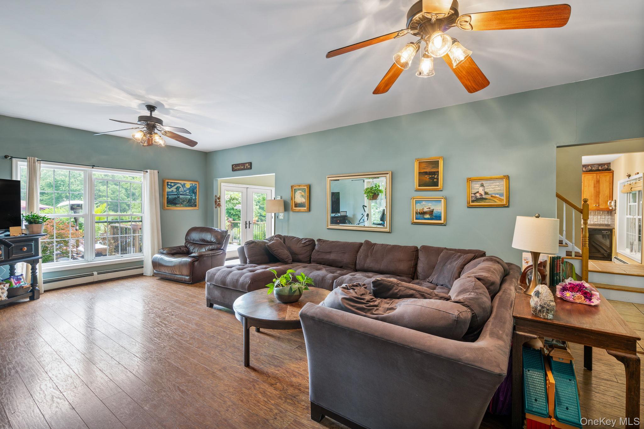 7 Van Keuren Avenue, Pine Bush, NY 12566