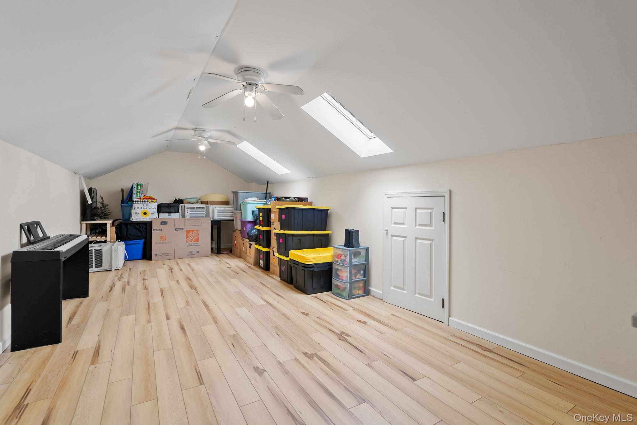 7 Van Keuren Avenue, Pine Bush, NY 12566