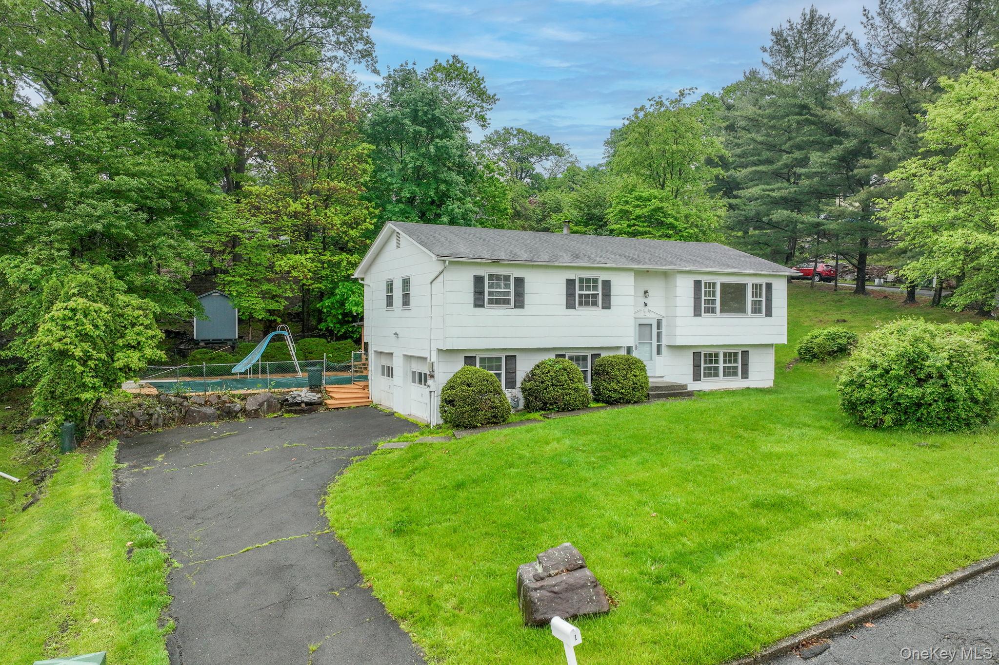 1 S Delaware Drive, Nyack, NY 10960