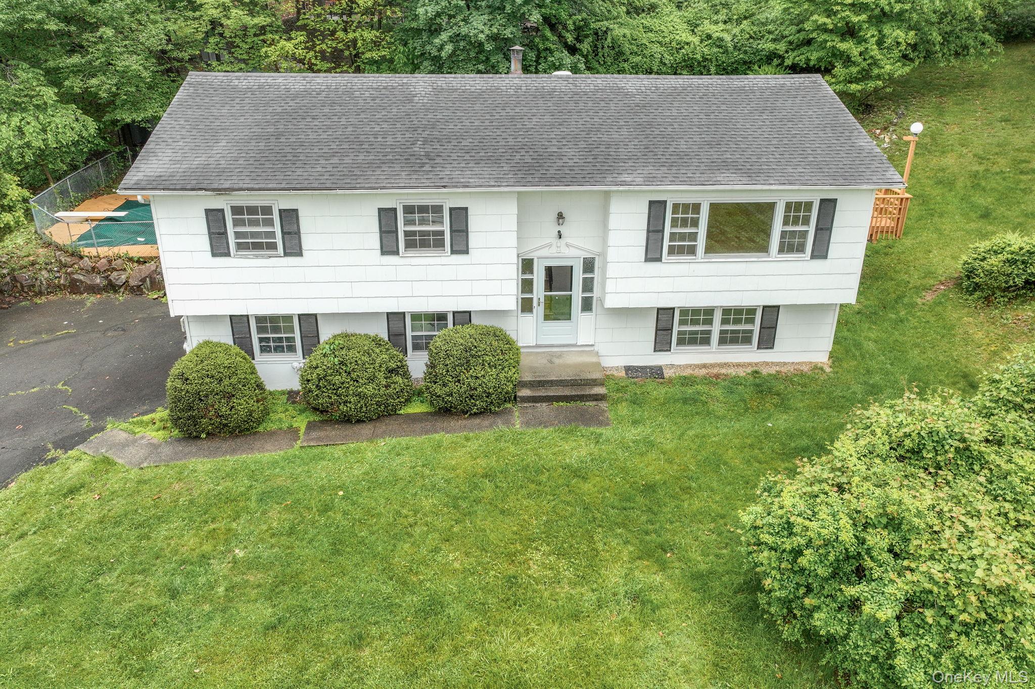 1 S Delaware Drive, Nyack, NY 10960