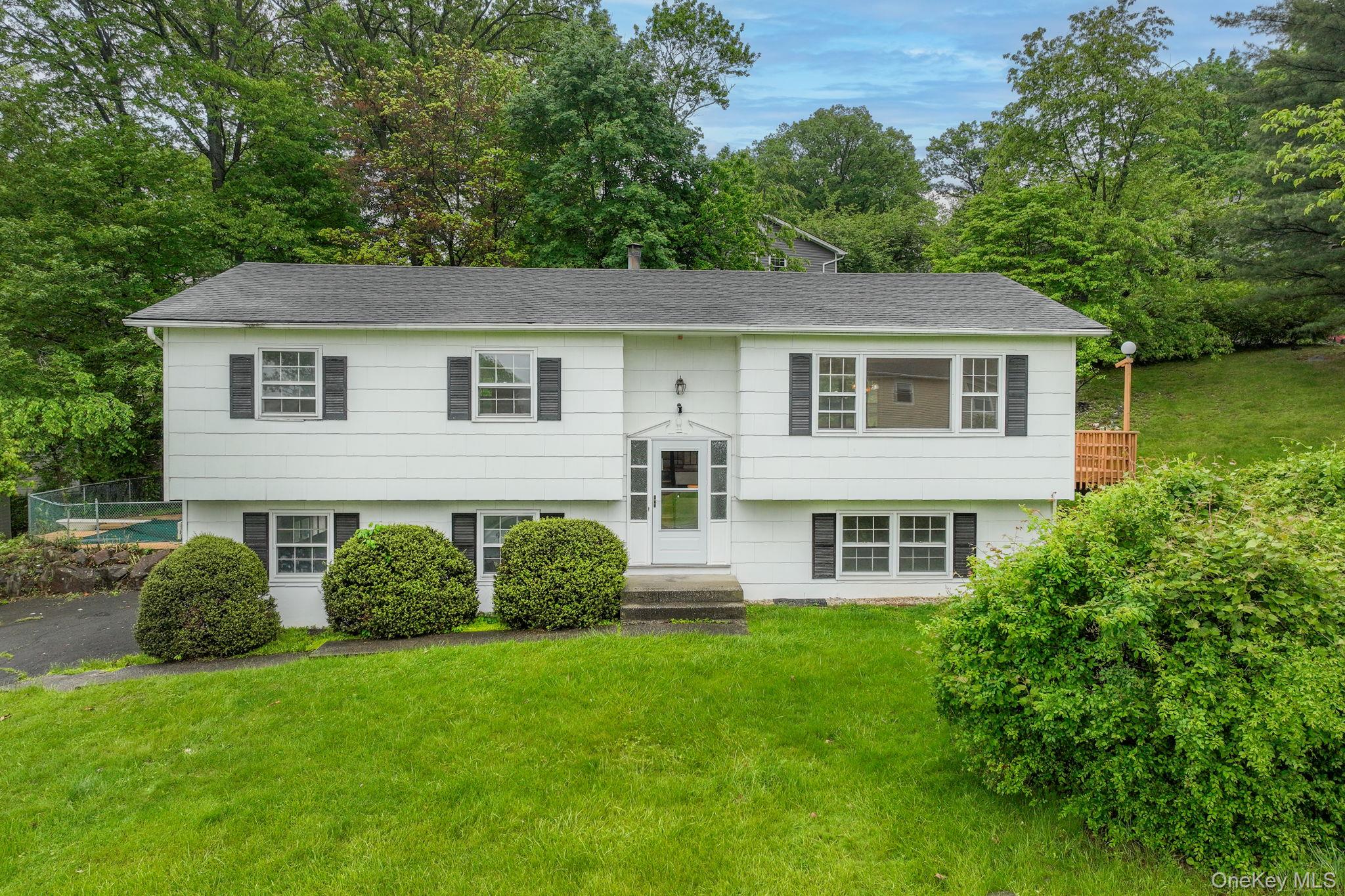 1 S Delaware Drive, Nyack, NY 10960