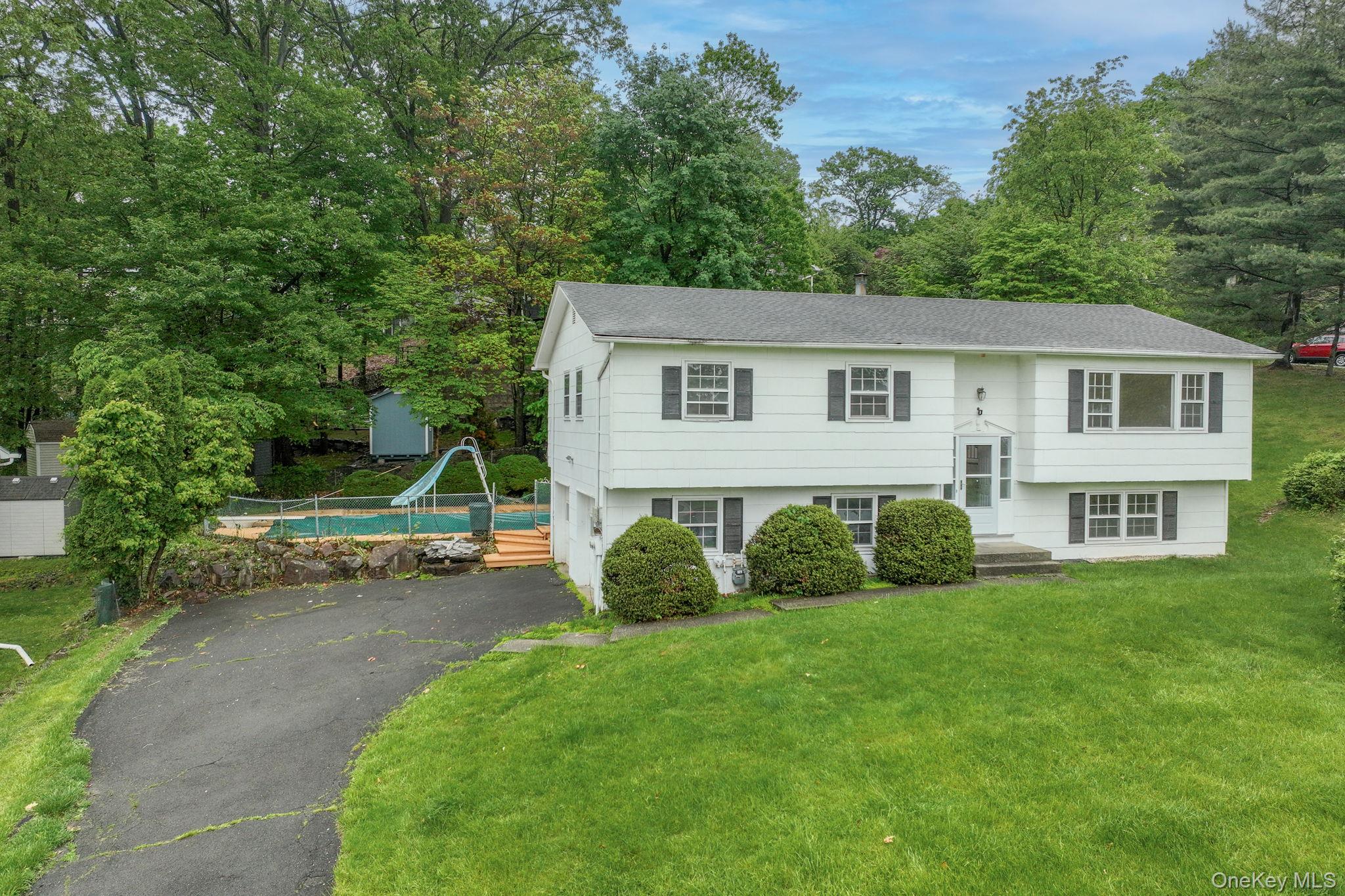 1 S Delaware Drive, Nyack, NY 10960