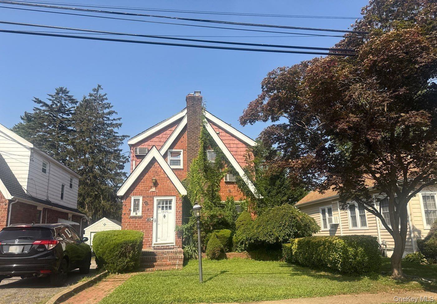 1900 Carleton Place, Baldwin, NY 11510