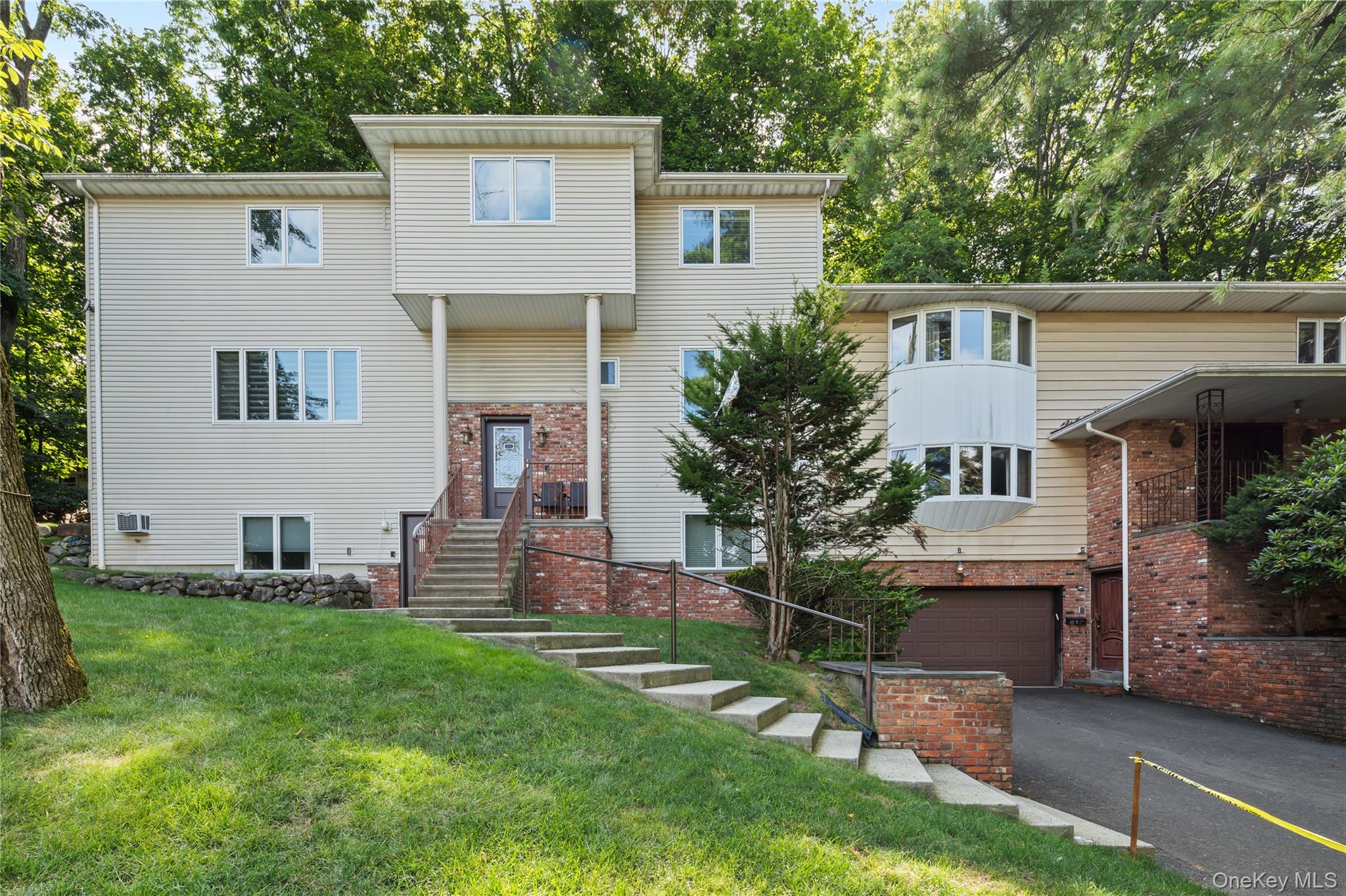 8 Harvest Court, Monsey, NY 10952