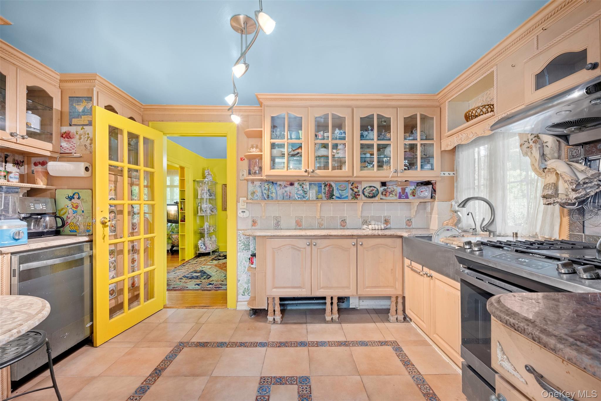 200 Myrtle Drive, Great Neck, NY 11021