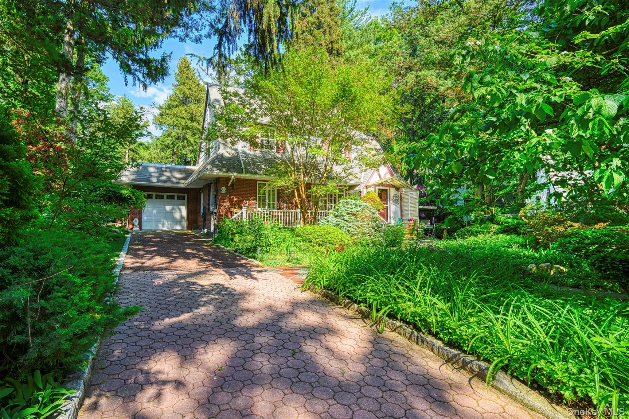 200 Myrtle Drive, Great Neck, NY 11021