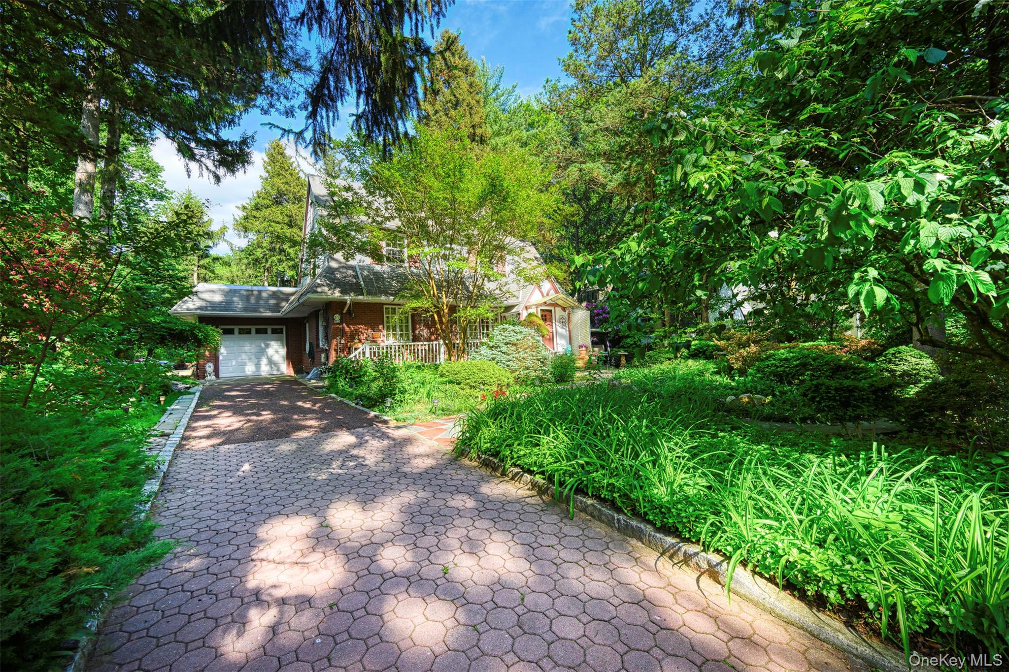 200 Myrtle Drive, Great Neck, NY 11021