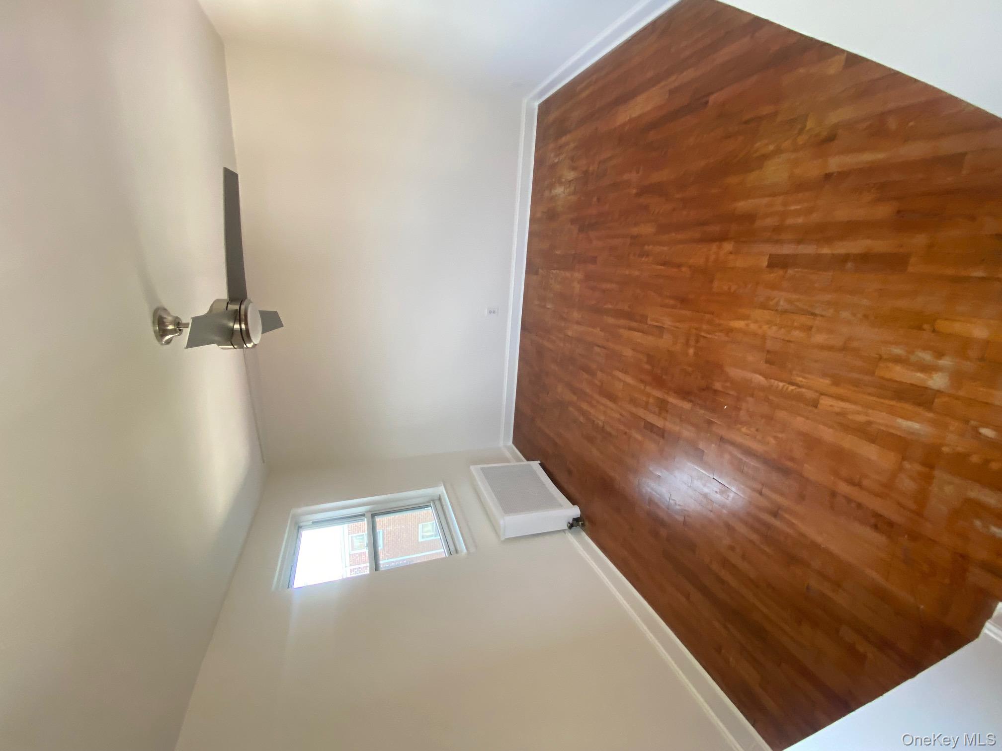 245-31B 76th Avenue # 31B, Glen Oaks, NY 11426