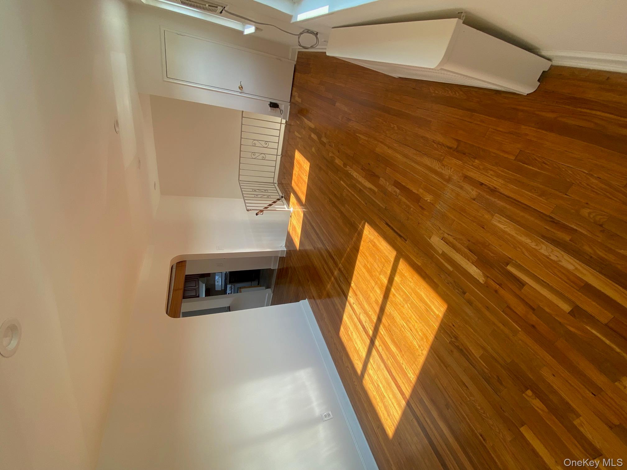 245-31B 76th Avenue # 31B, Glen Oaks, NY 11426