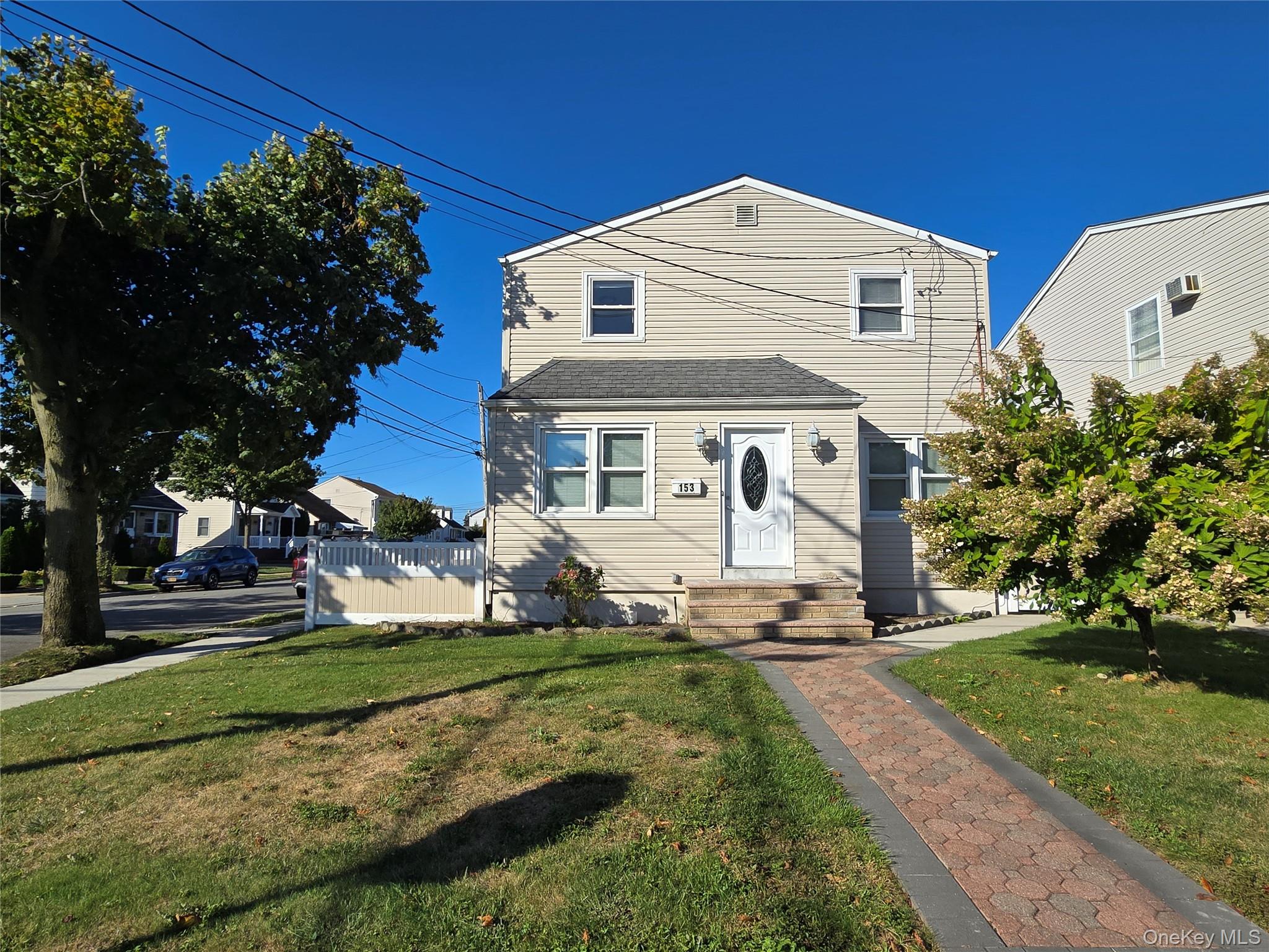 153 Barwick Boulevard, Mineola, NY 11501