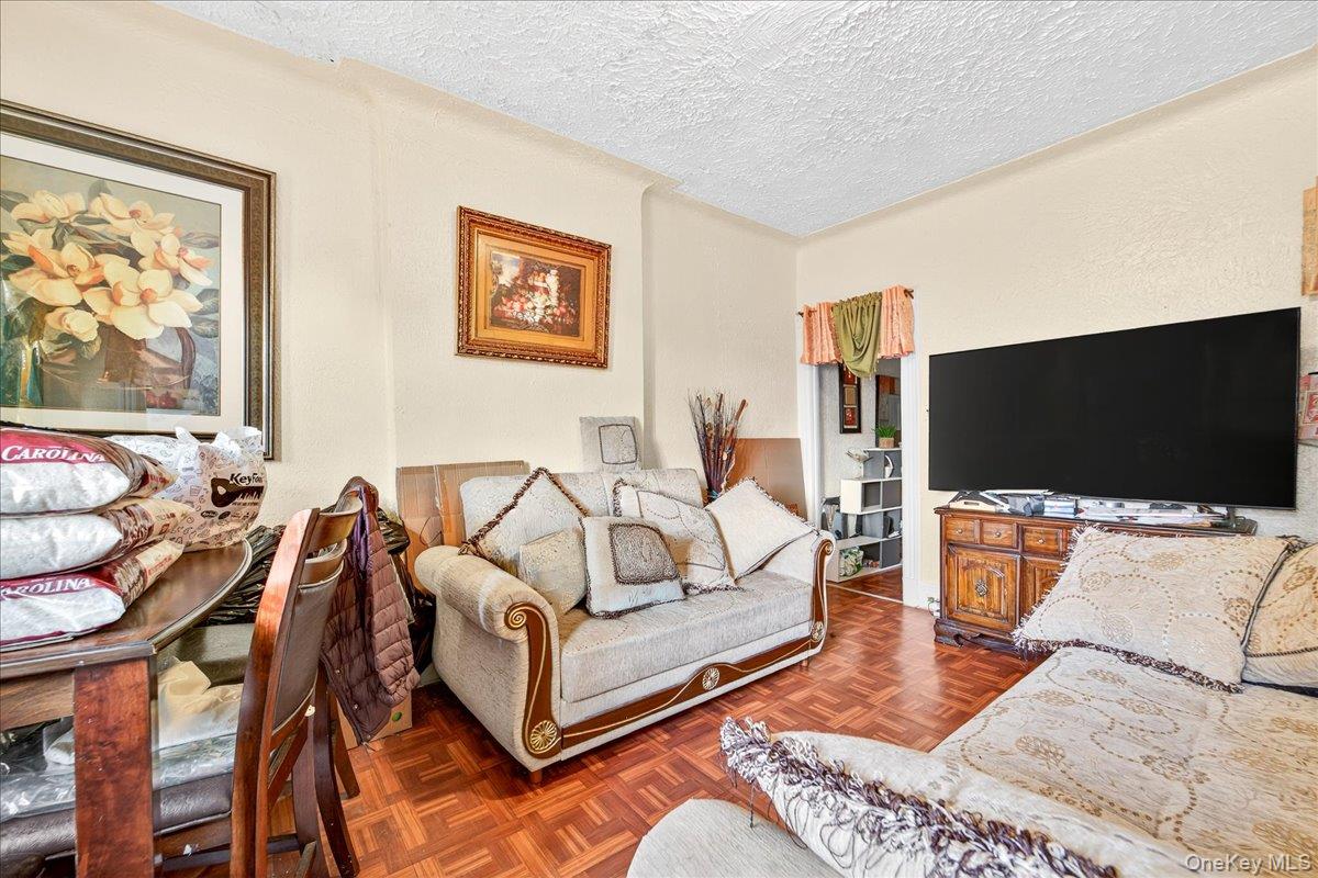 255 Ridgewood Avenue, Brooklyn, NY 11208