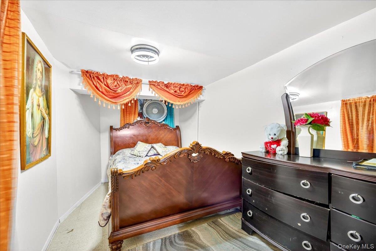 255 Ridgewood Avenue, Brooklyn, NY 11208