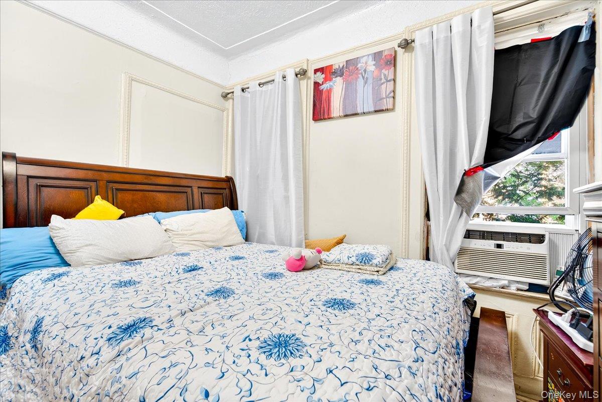 255 Ridgewood Avenue, Brooklyn, NY 11208