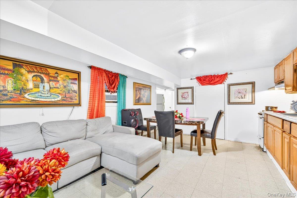 255 Ridgewood Avenue, Brooklyn, NY 11208