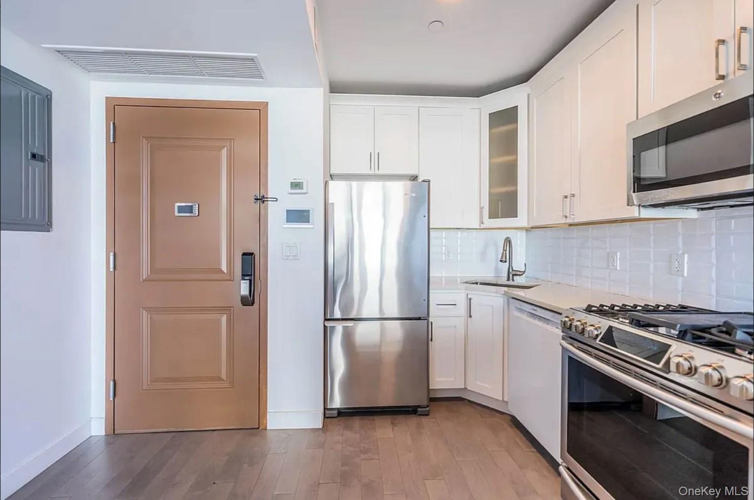 4104 27th Street # 9A, Long Island City, NY 11101