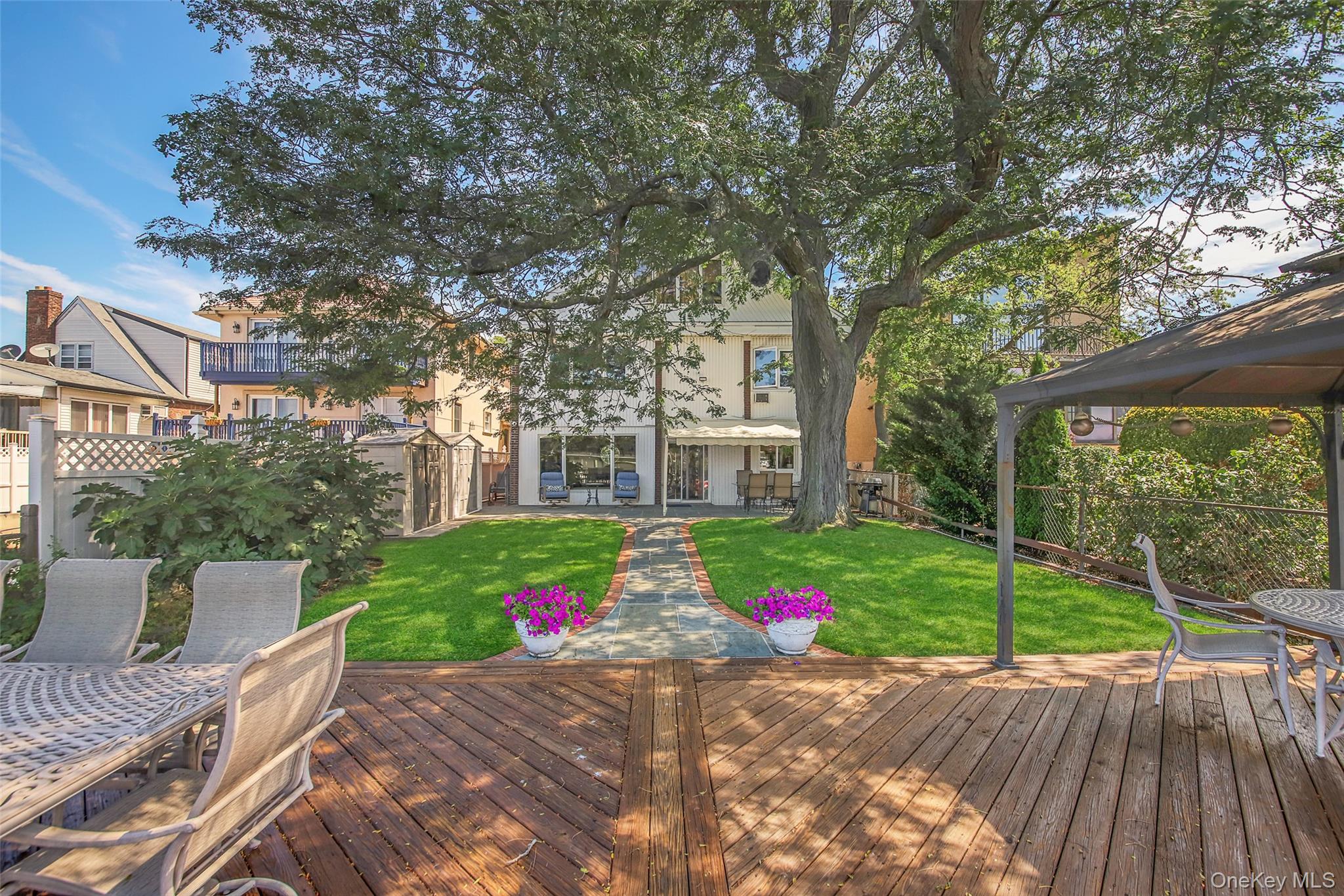 160-12 95th Street, Howard Beach, NY 11414