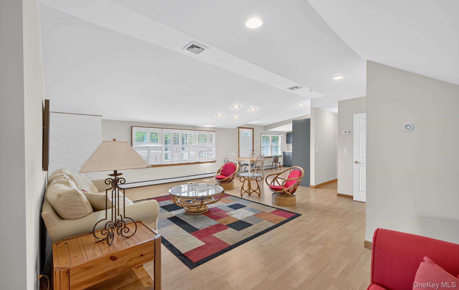 36 Hemlock Lane, Bay Shore, NY 11706