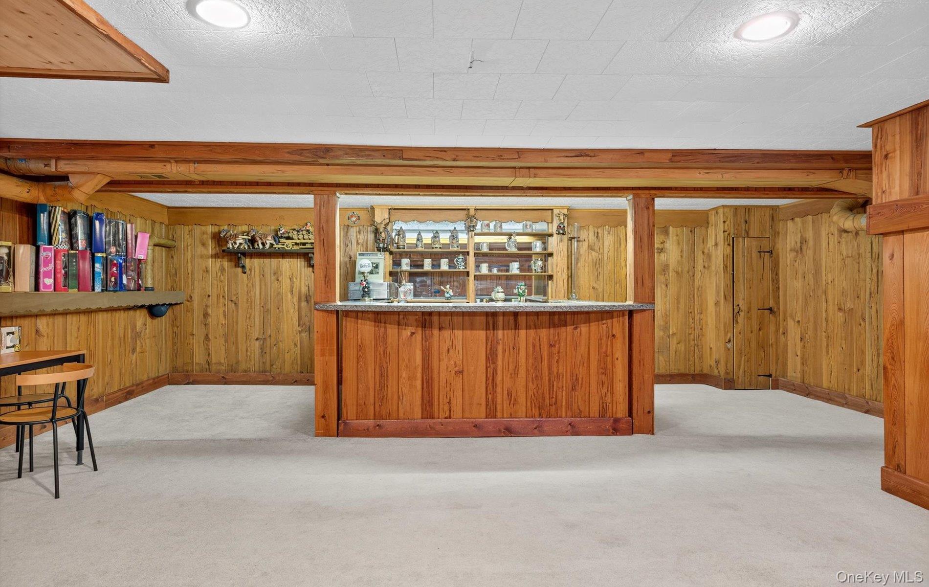 36 Hemlock Lane, Bay Shore, NY 11706