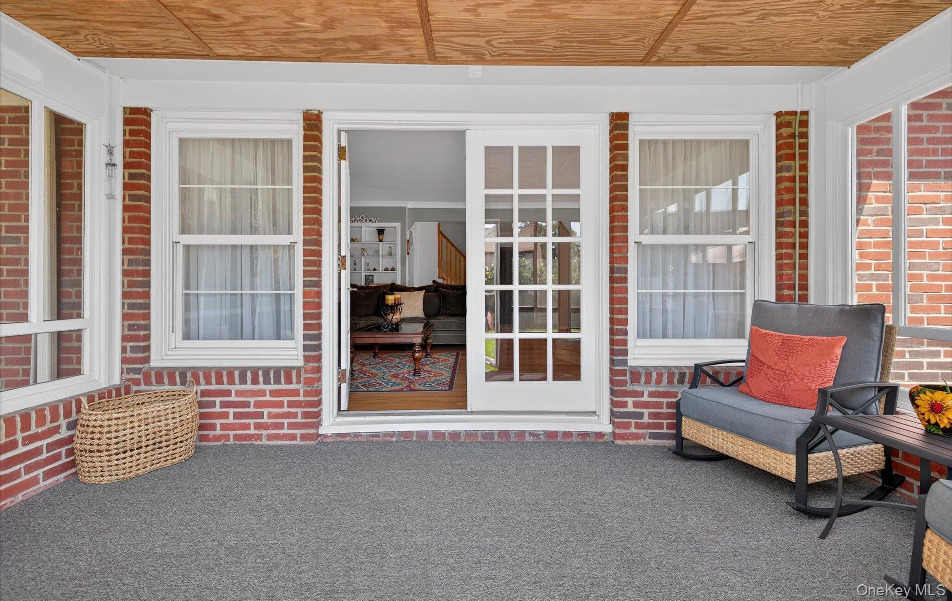 36 Hemlock Lane, Bay Shore, NY 11706