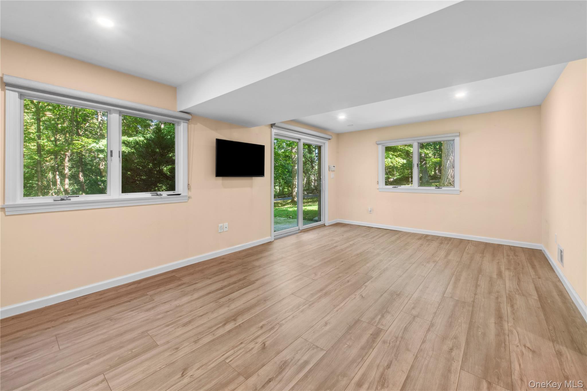 120 McLain Street, Bedford Corners, NY 10549