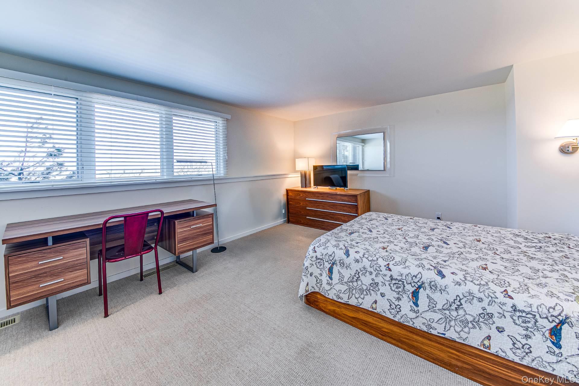 393 Cranberry Hole Road, Amagansett, NY 11930